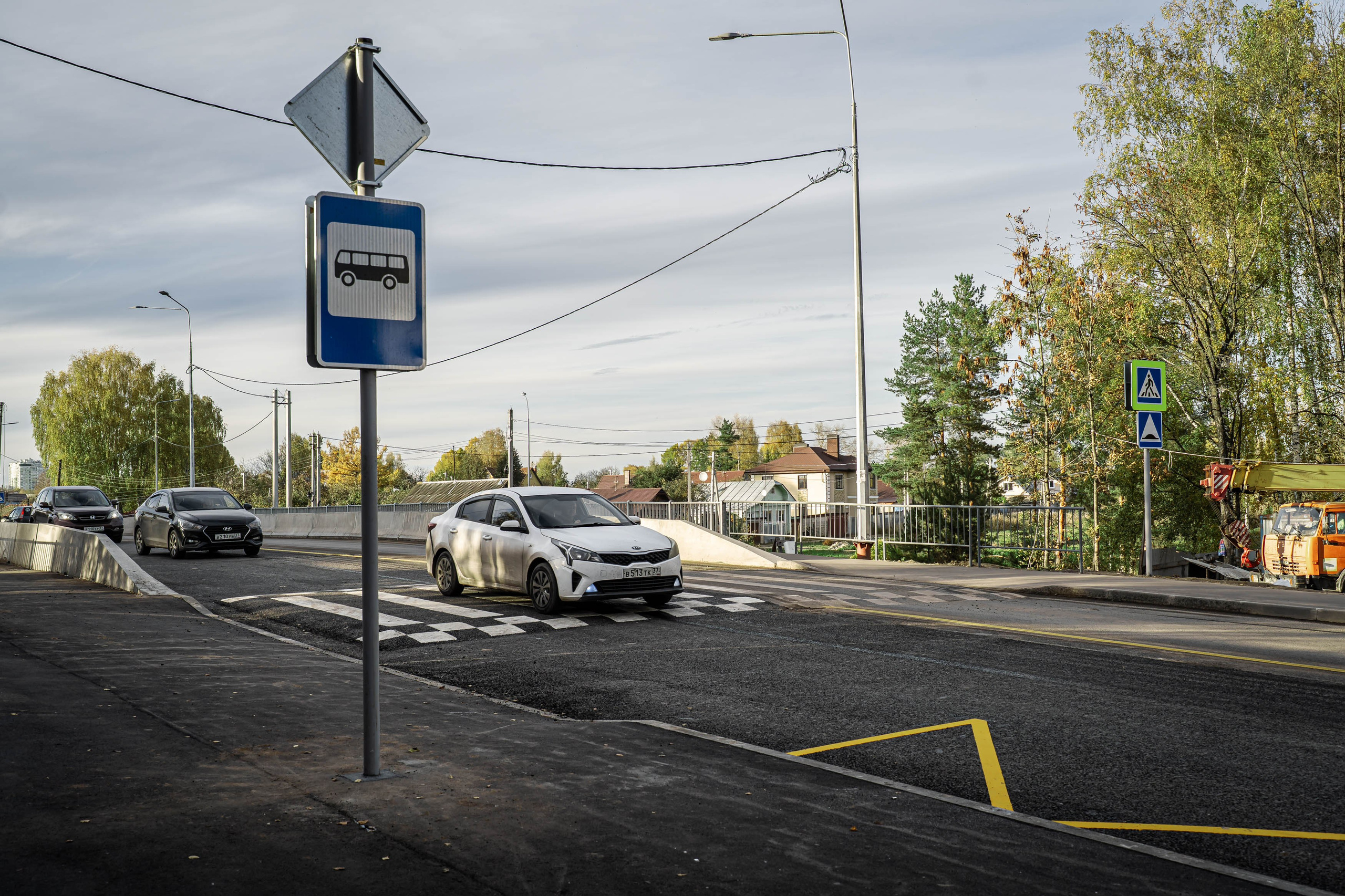 Церемония открытия нового моста в Иваново: гости и первые автомобили на мосту. Промышленная фотография Иваново, Промышленная фотография Владимир, Промышленная фотография Кострома, Промышленная фотография Ярославль