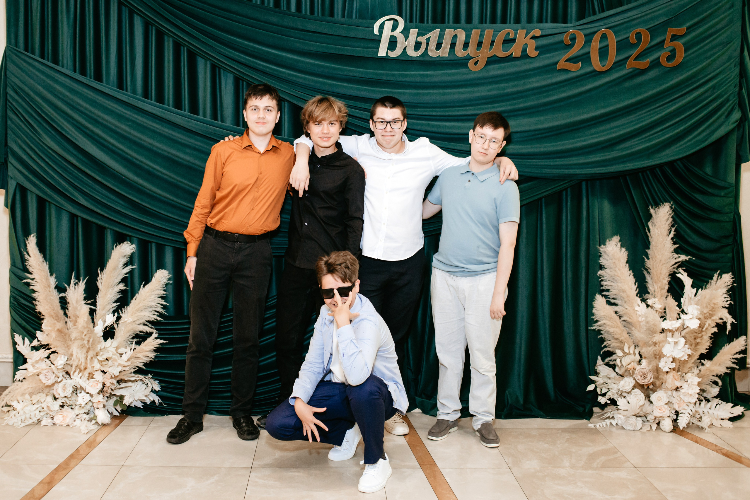 Выпускной 2025 (9класс) 124 школа. Фотограф в Челябинске Ополихина Анна