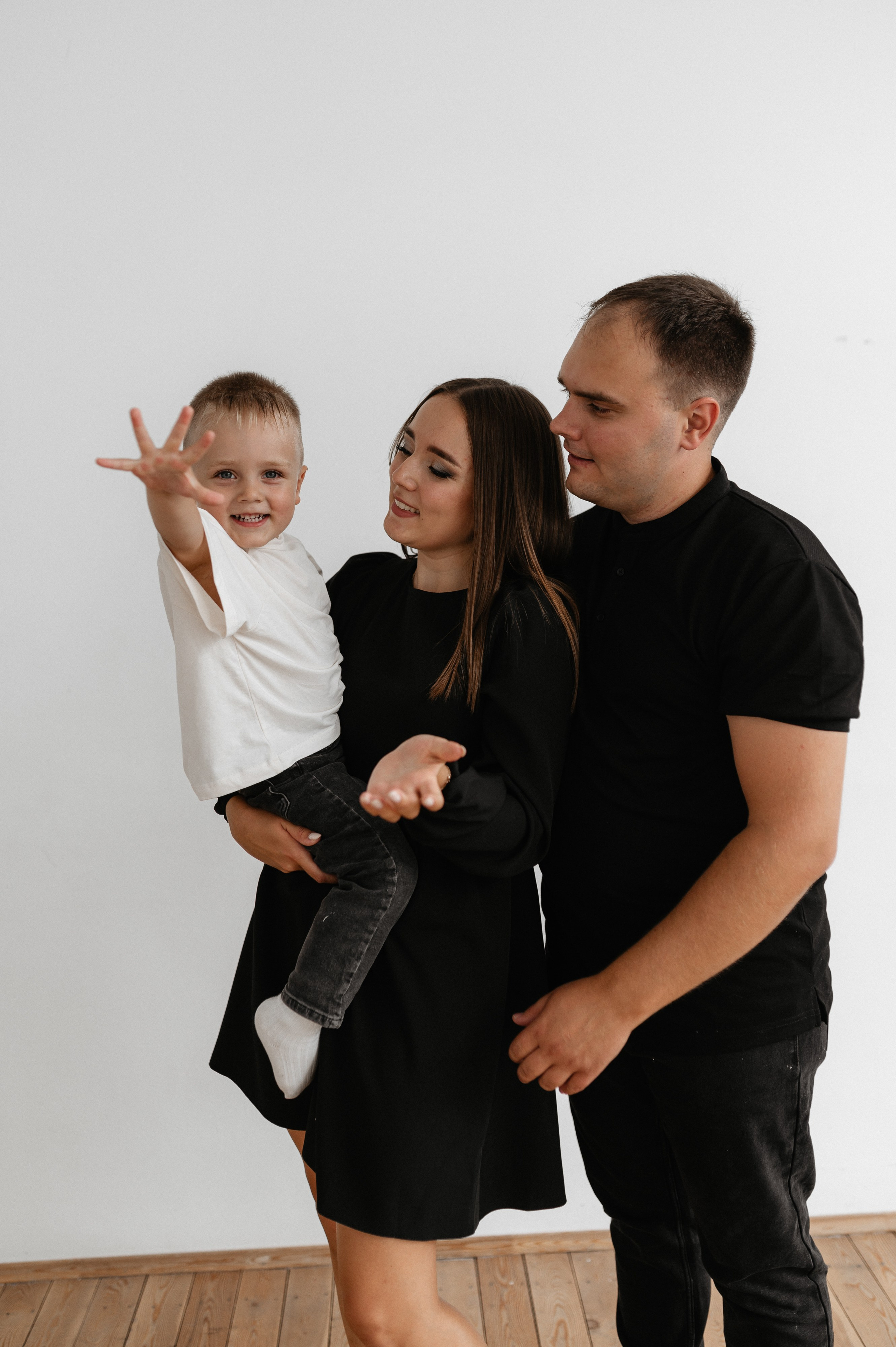 Детский black ДР в студии. Главная