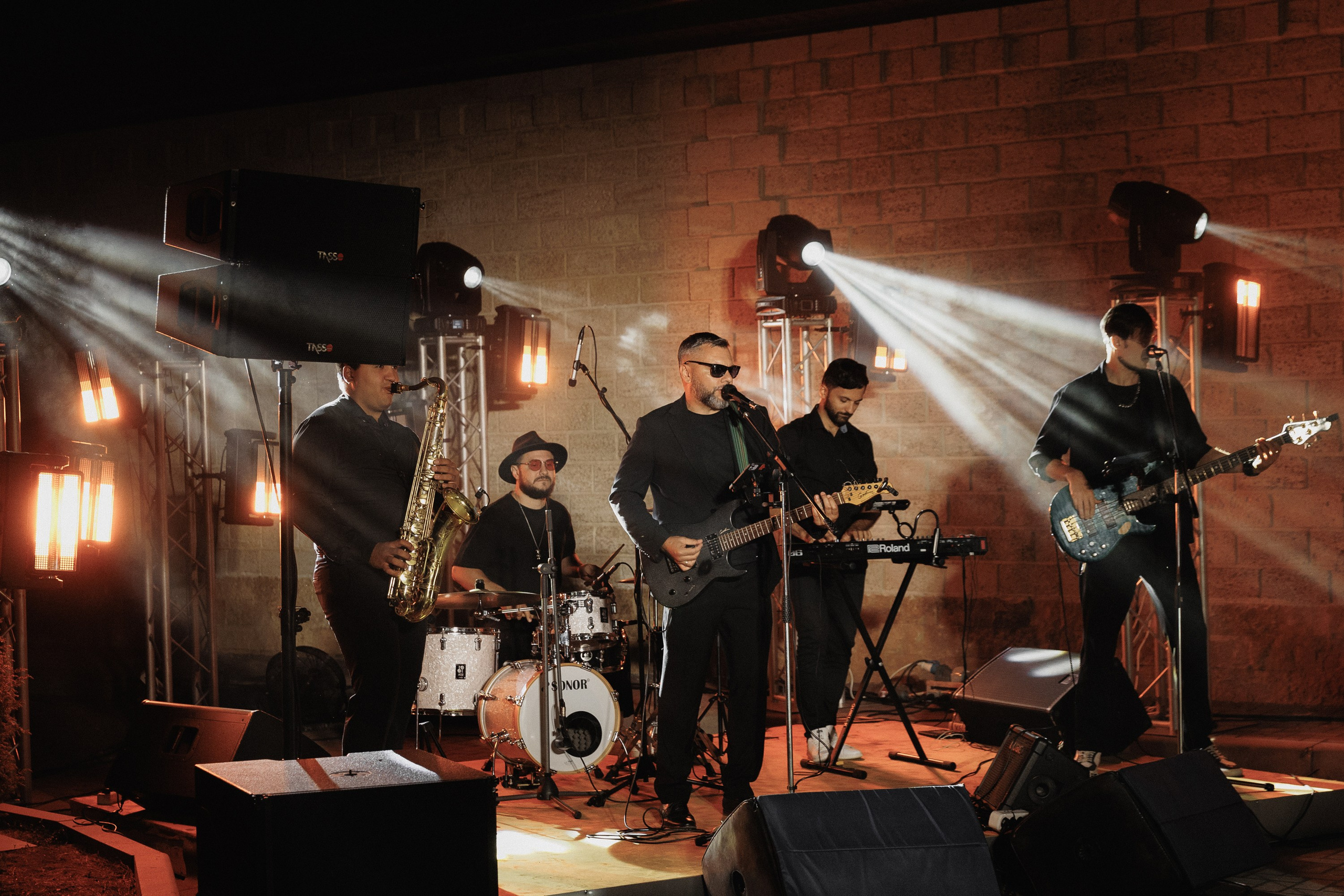 V&E | On The Moon. Свадебная фотография и видеосъёмка