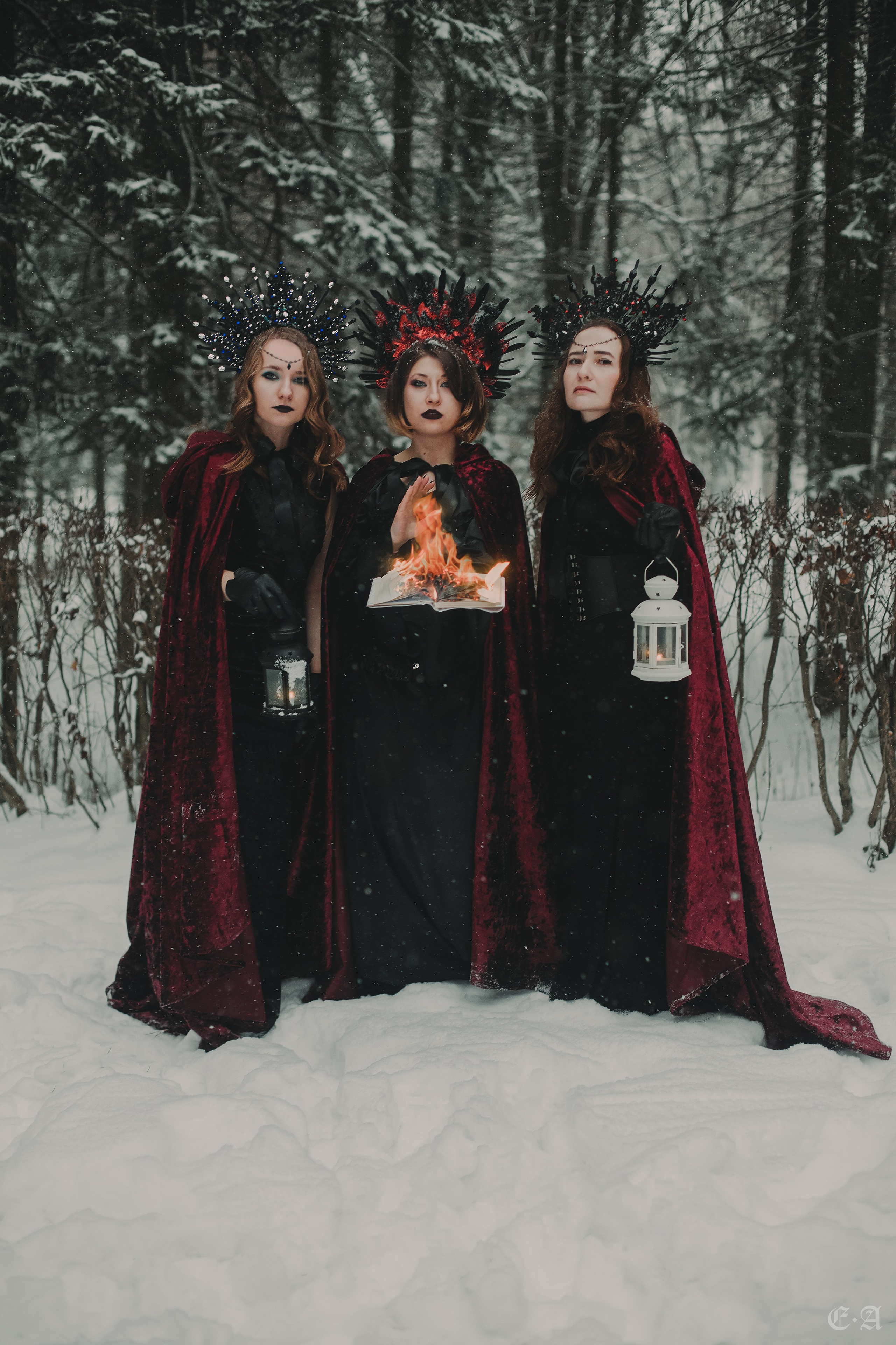 Зимняя сказка для Witch Light. Фотограф Ellairen