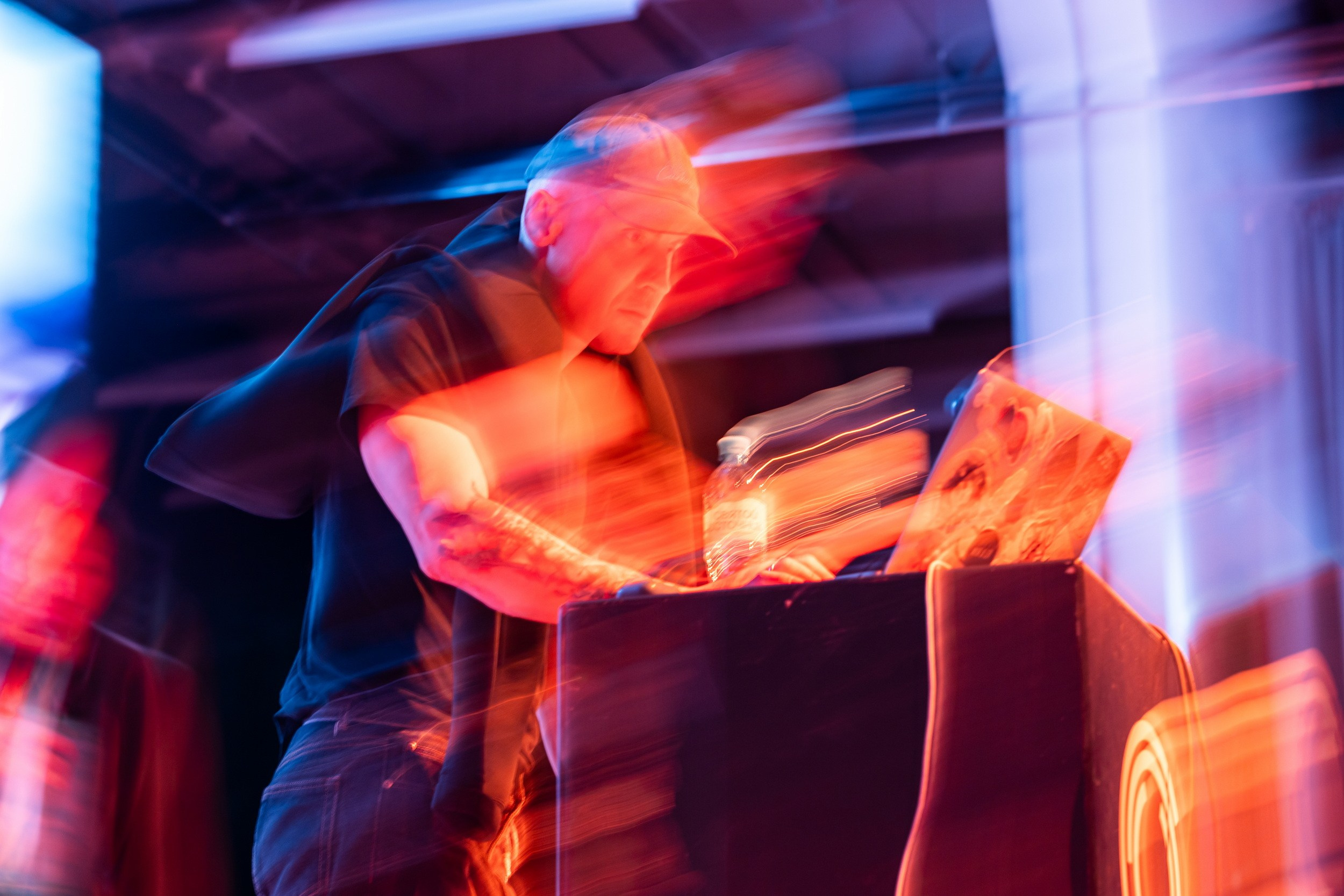 Концерт «Макулатуры» и творческая встреча с писателями в Туле (11-12 марта 2026). Репортажный фотограф Алексей Пирязев