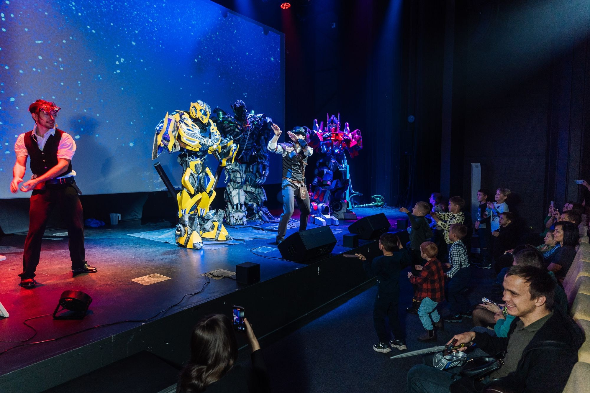 «Автоботы: Битва за Кибермир»