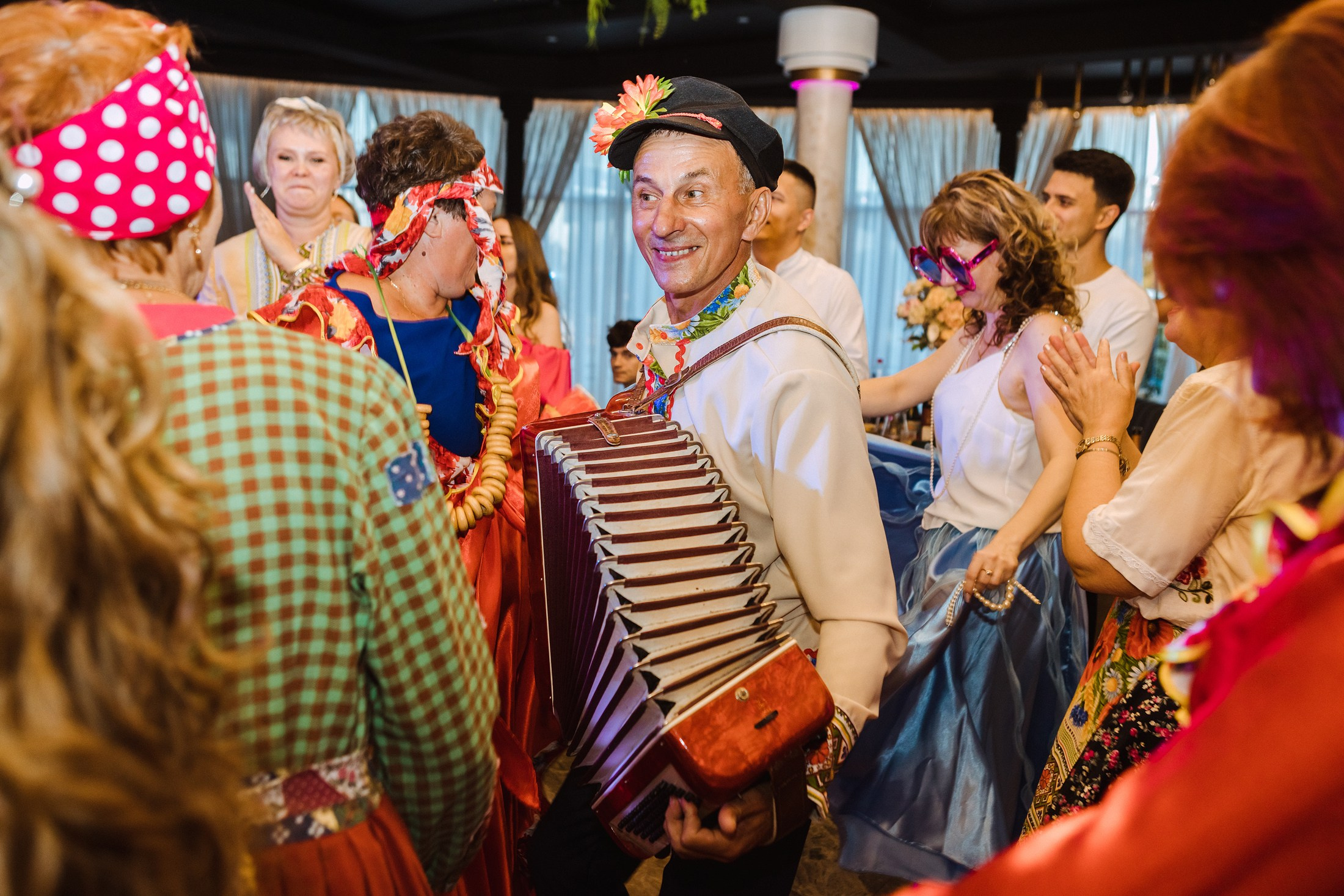 Александр и Ольга. Фотографы в городе Волгограде — Людмила Агеева и Алексей Околелов