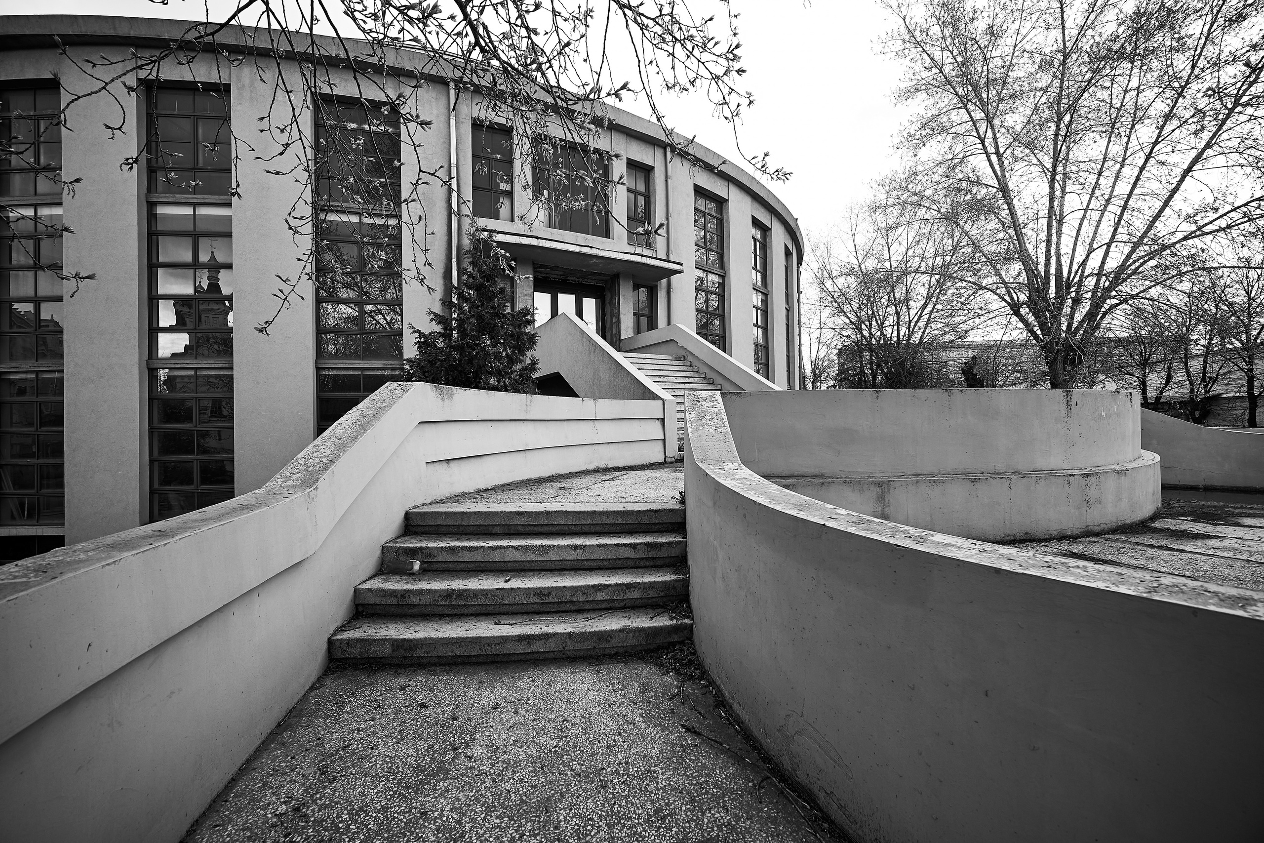 Клуб завода Каучук на Плющихе в Москве