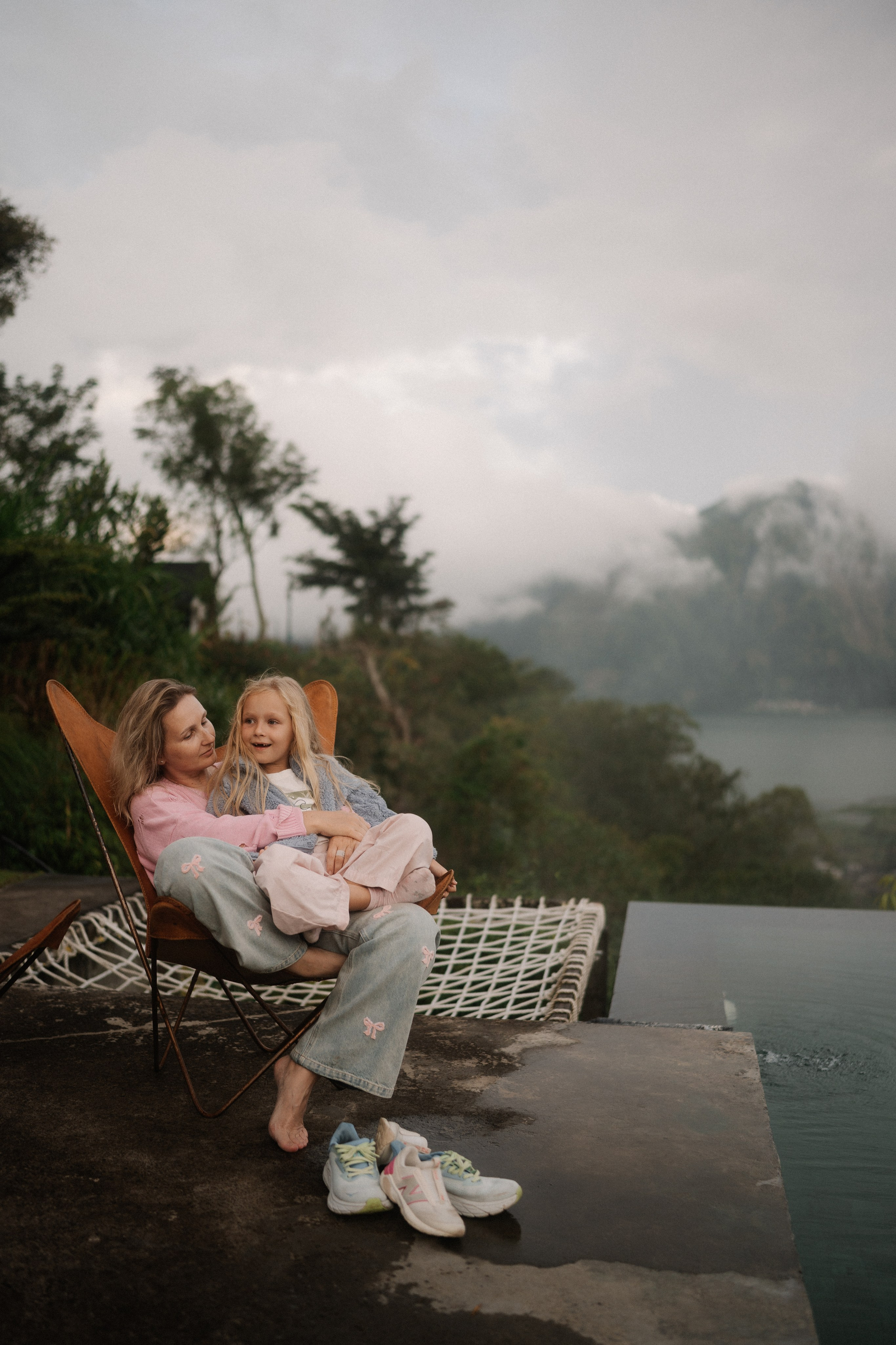 Alex, Mila & Varya. Olga Antipova — photographer