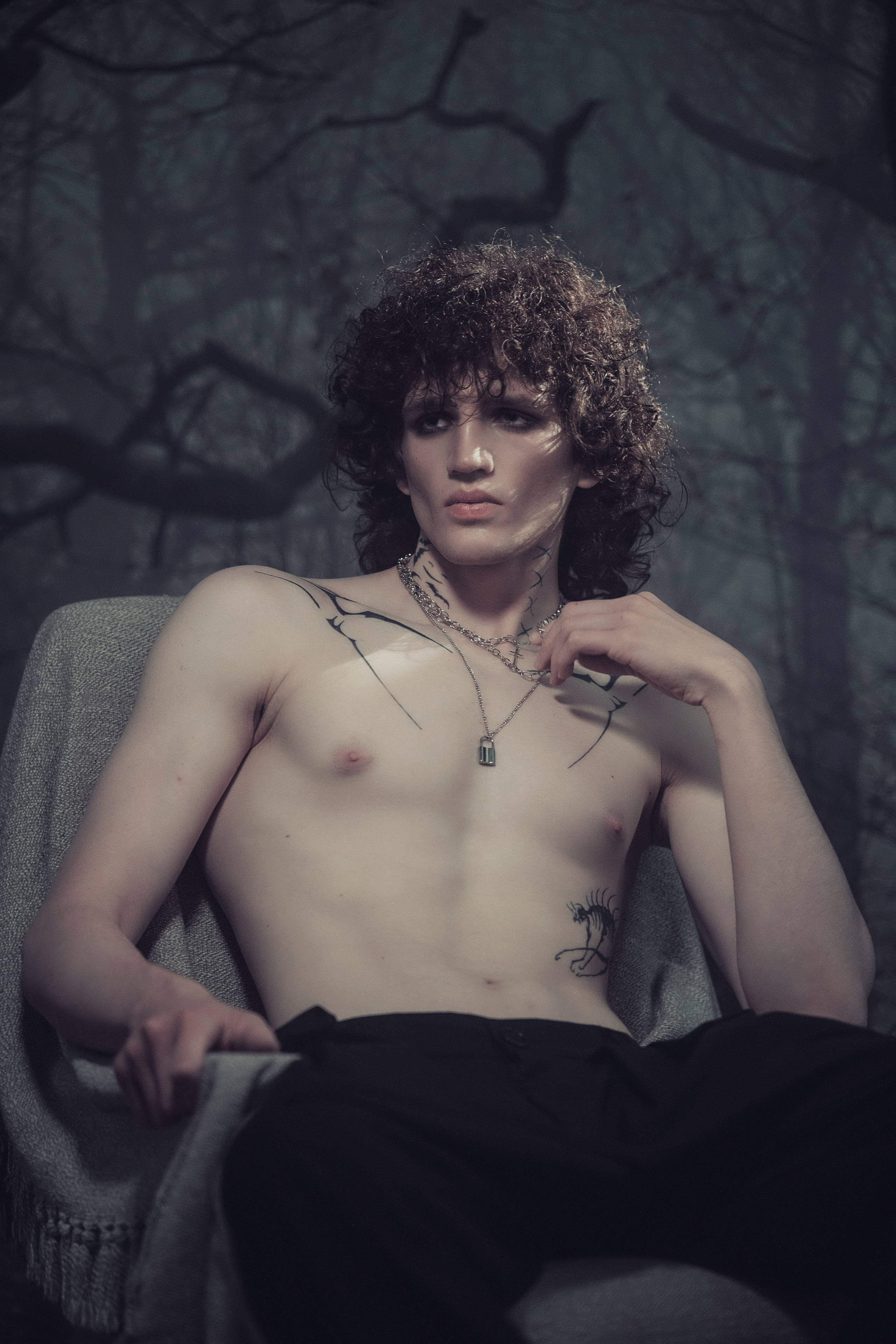 Фотограф Михаил Гуляев. Фотосессия в Новосибирске. Фотосессия в студии Новосибирск. Мужские фотографии.