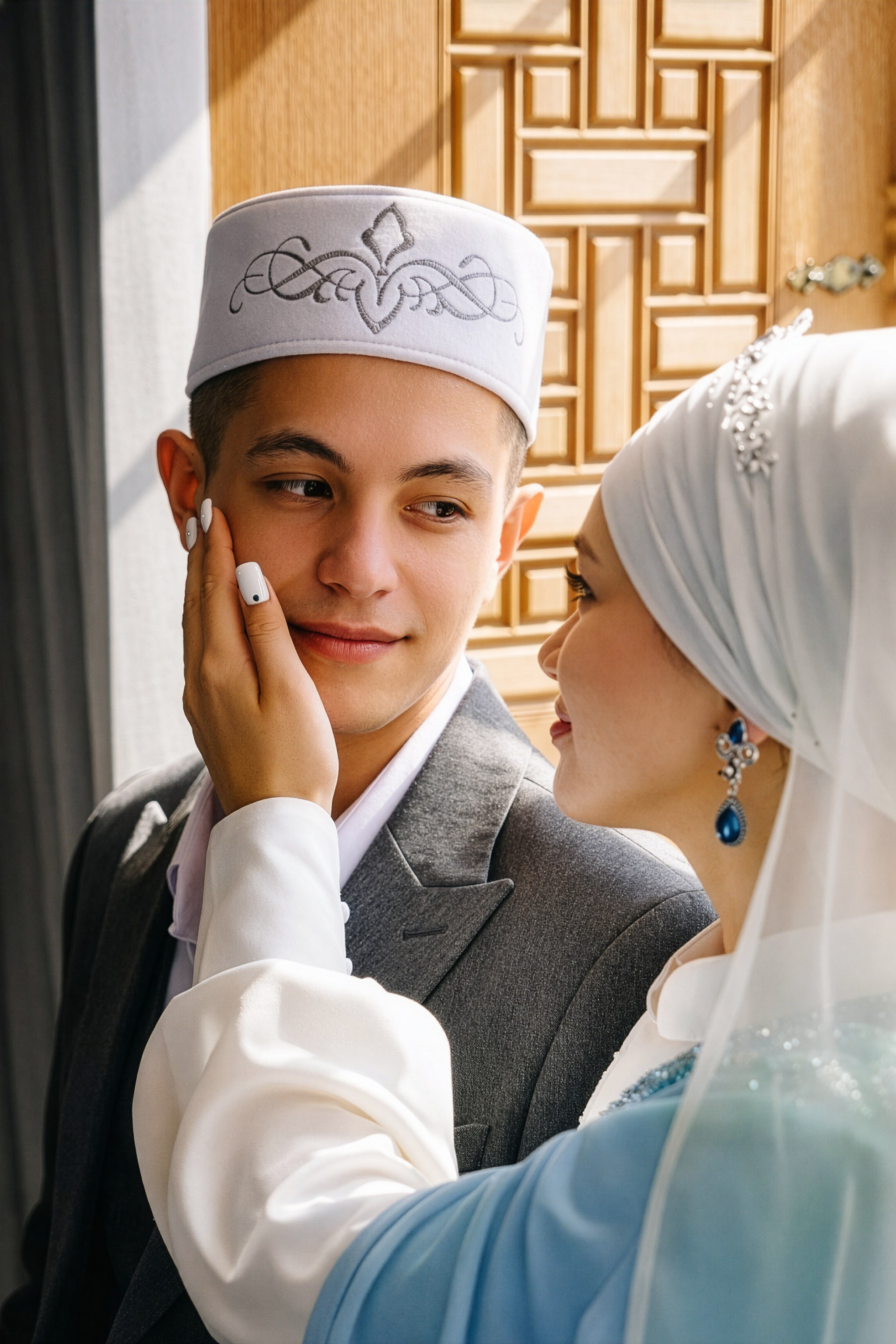 Фотограф на никах в Екатеринбурге — Самат и Лидияна: съемка в мечети. Фотограф Дмитрий Судаков — Свадебная и репортажная съемка в Екатеринбурге и Москве