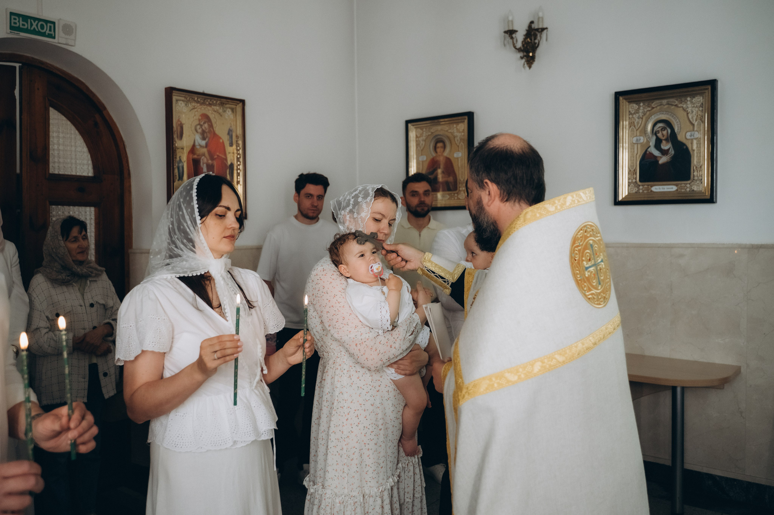 Крещение Мии и Льва. Семейный фотограф в Минске Дарья Дреко