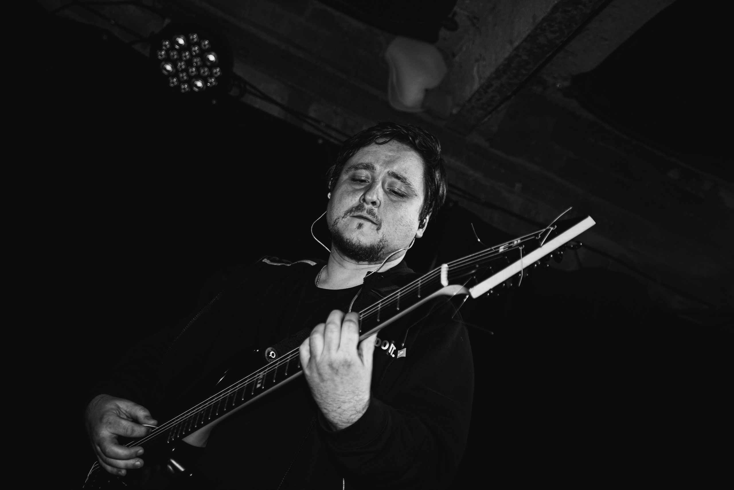 Laugar & Шумы Штормовых Широт & Пожары На Дальнем Севере 11.10.2025. Репортажный фотограф в Москве Legiodot