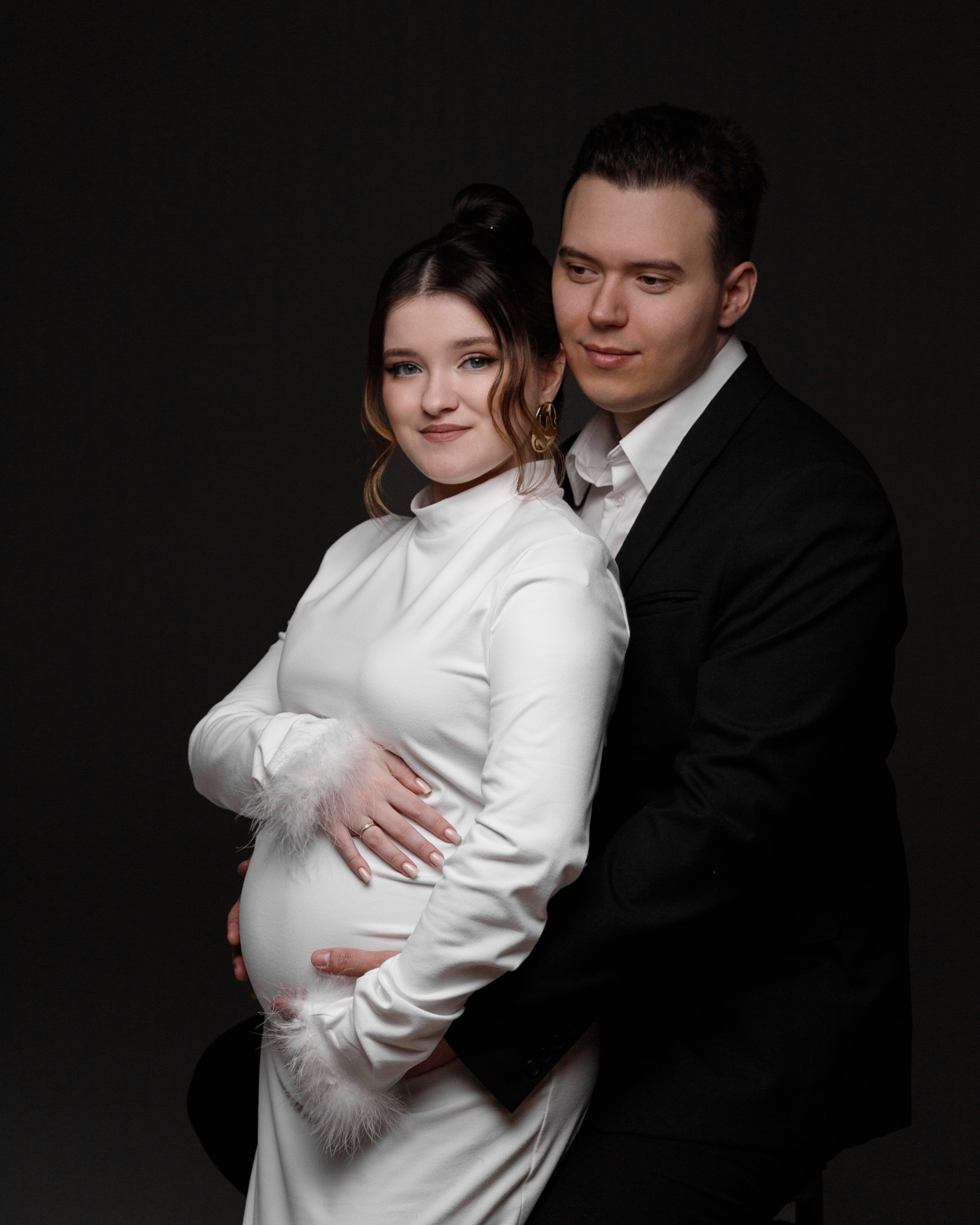 Девять месяцев до встречи с малышом, красивая фотосессия беременности. Фотограф Ольга Баранова