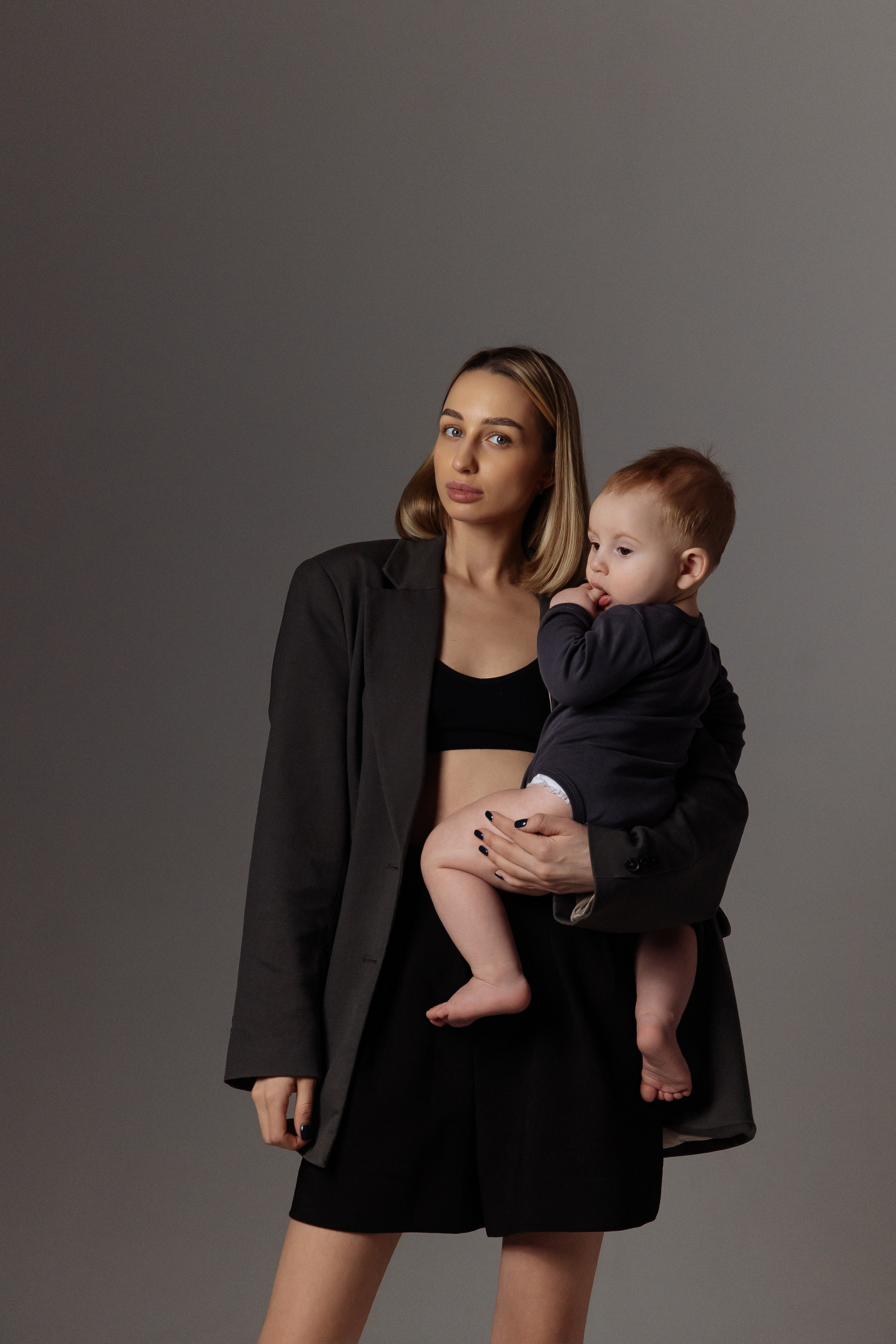 Семейная фотосессия в студии. Фотограф Норильск, Москва