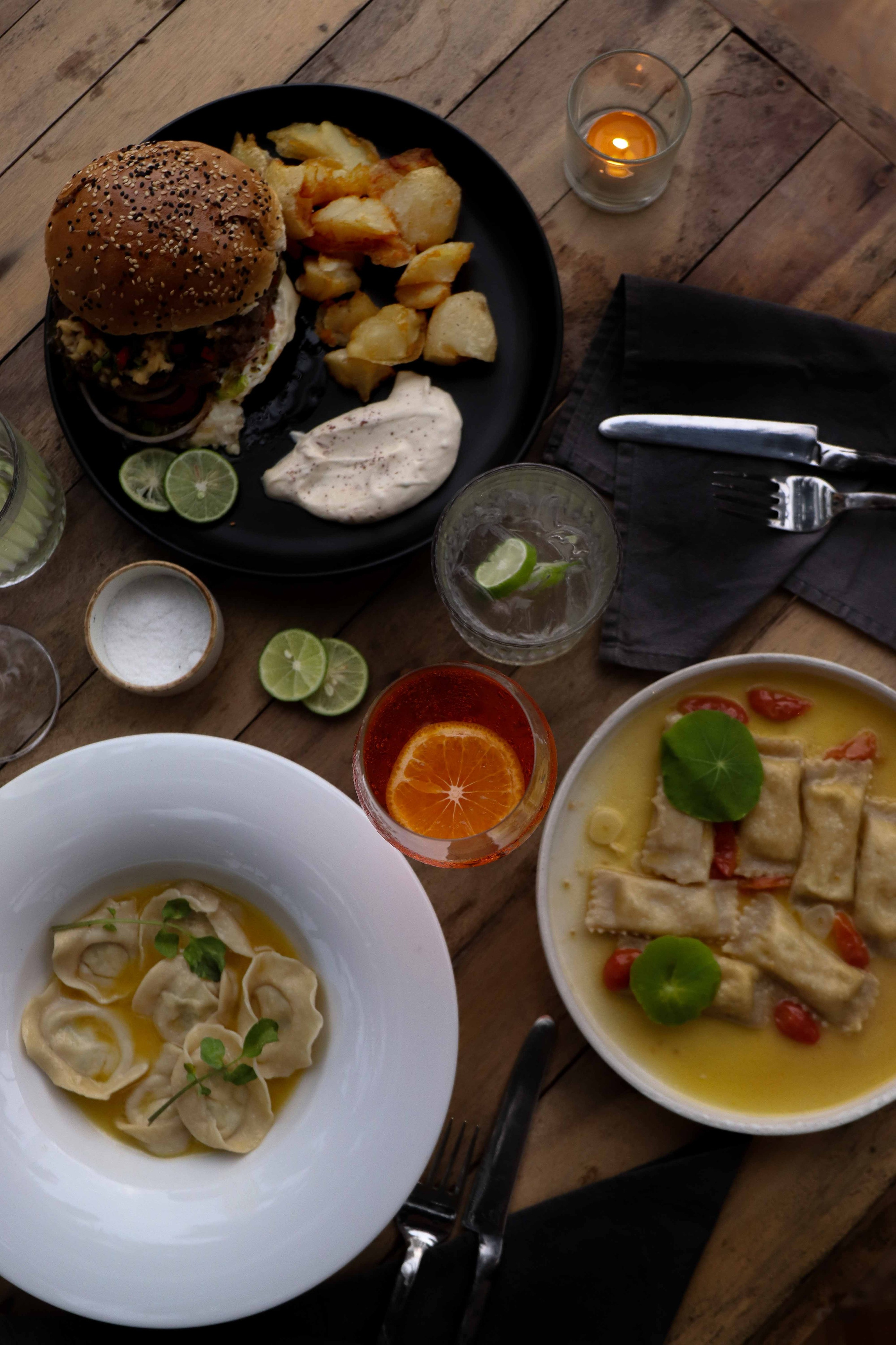 Ресторан пляж Ахангама. Фотограф на Шри-Ланке