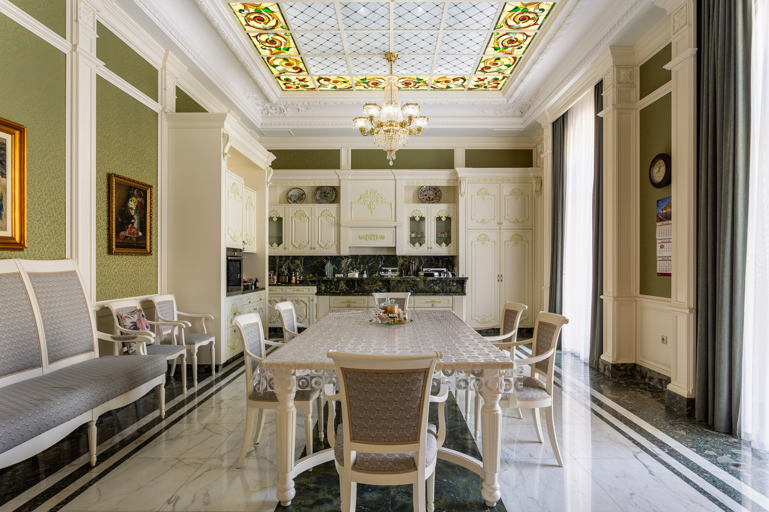 Интерьерный фотограф и ретушер в Красноярске Денис Антропов