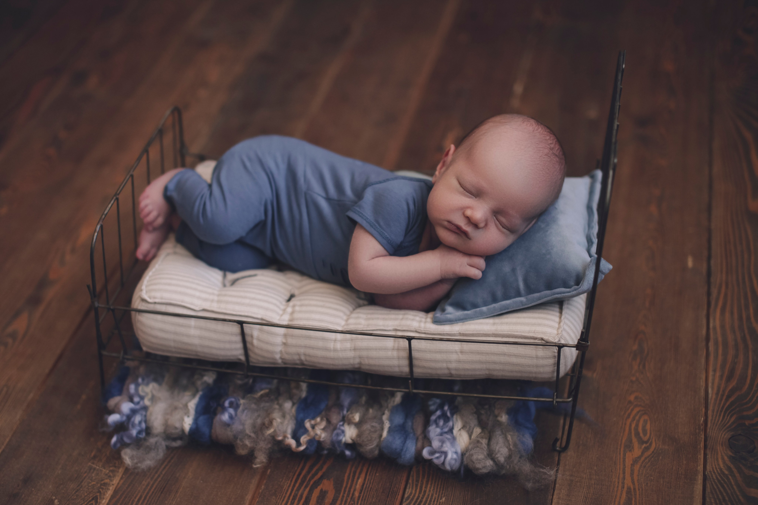 Новорожденные. Художественная фотография