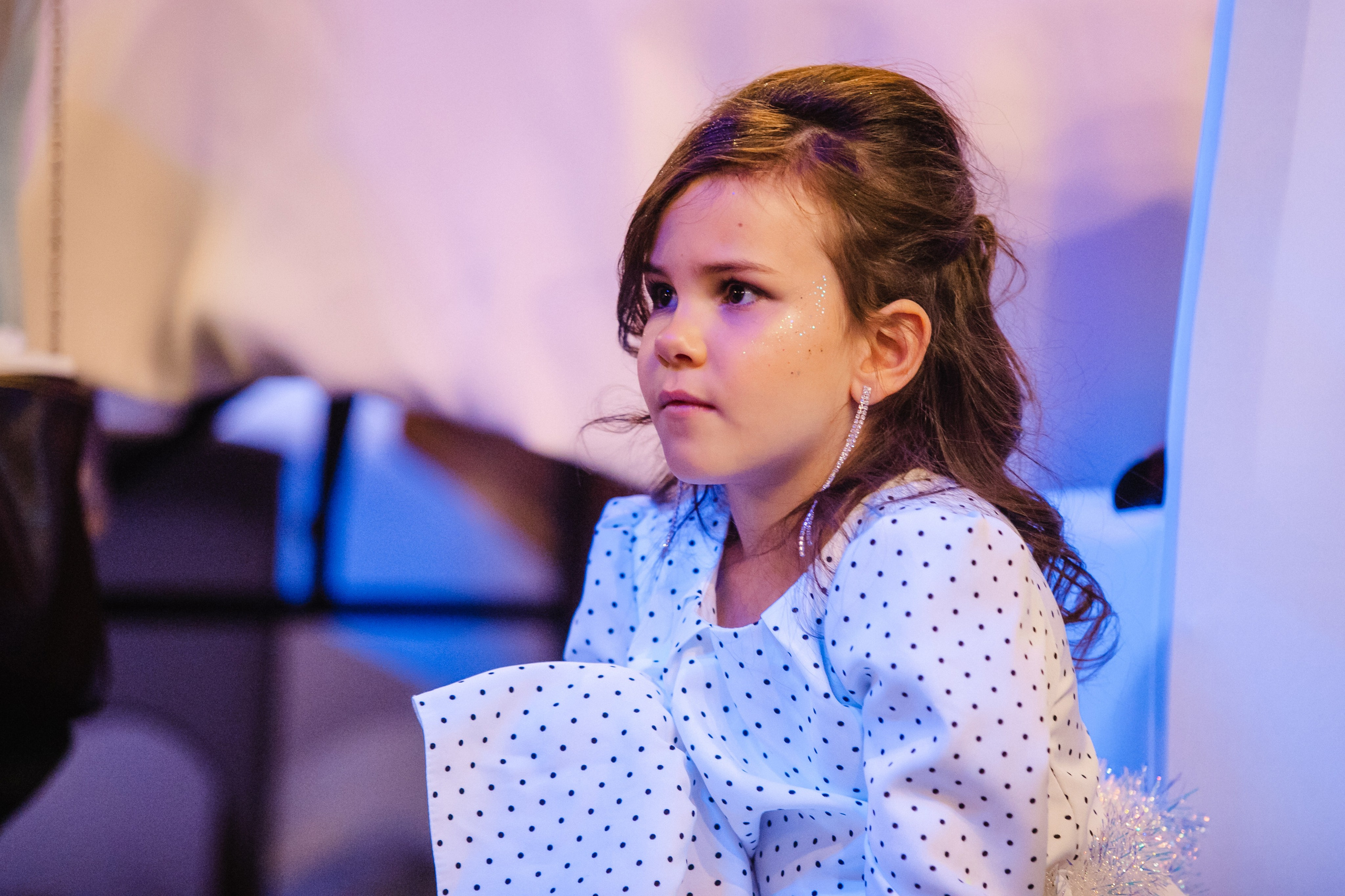 Автограф дети. Новогоднее мероприятие. Роман Урумбаев фотограф Нижневартовск