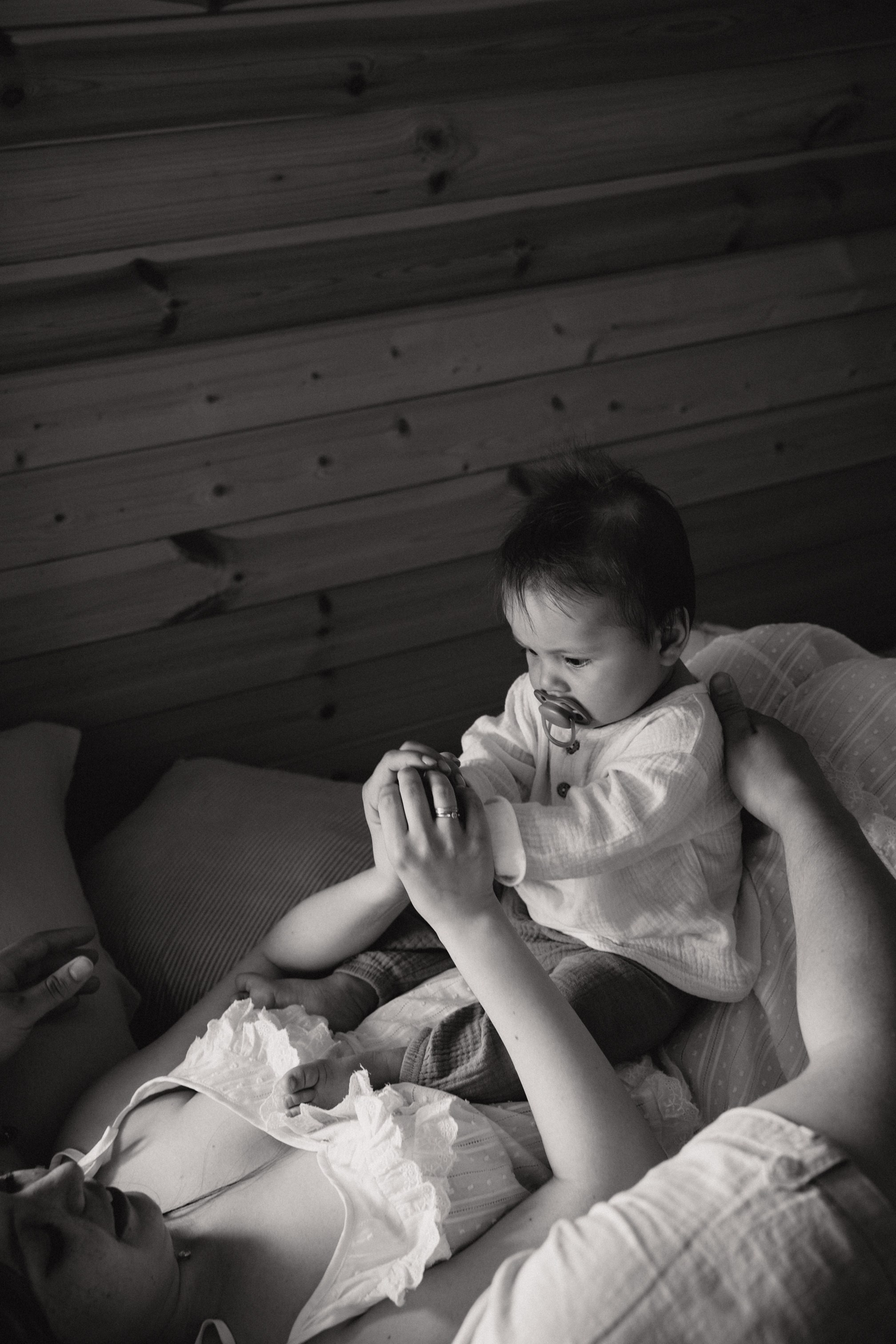 Семейная за городом на даче. Семейный свадебный фотограф Екатеринбург Первоуральск Шарнина Алёна