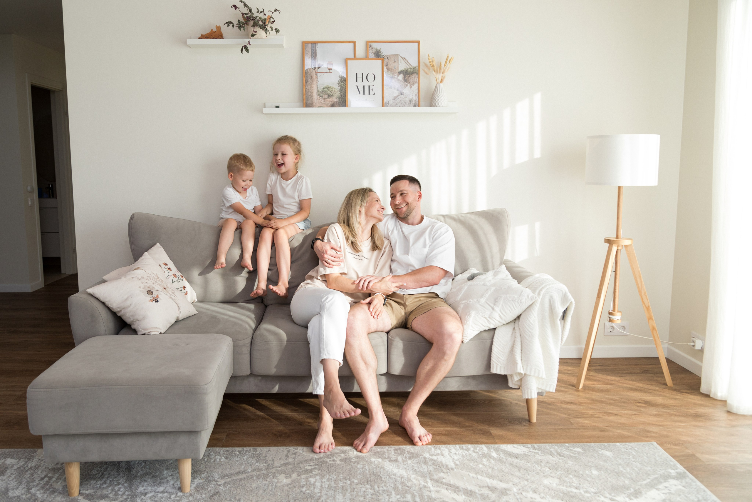 Семейная фотосессия дома. Детский и контент фотограф Надя Волкова Санкт-Петербург