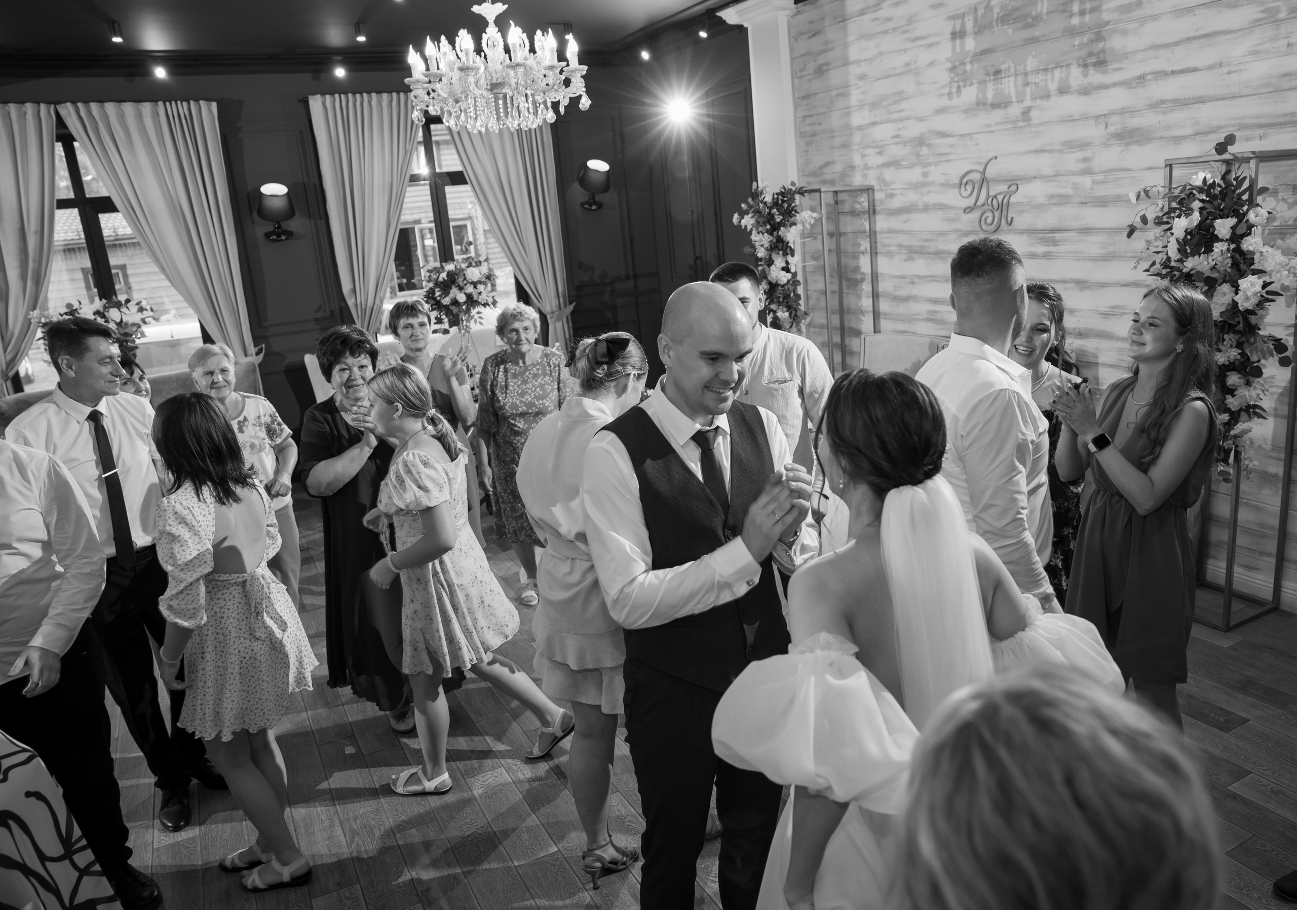 Полина и Дмитрий, загородный клуб «Барин», ЗАГС в г. Пушкино. Свадебный и репортажный фотограф (Москва, Королев и другие)