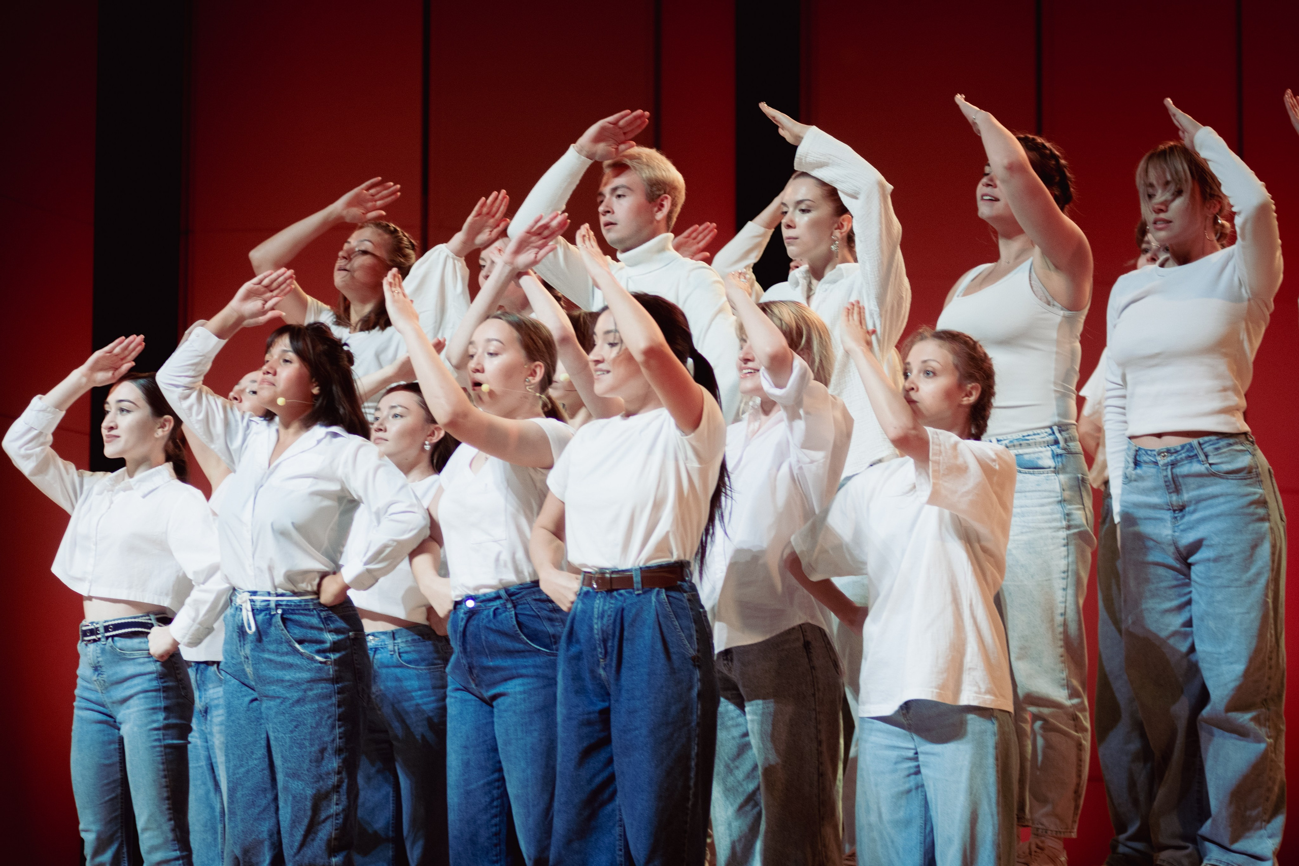 Юбилей ГБОУ г. Москвы «Школа № 1329». Фотограф и оператор в Москве Елизавета Коргалидзе