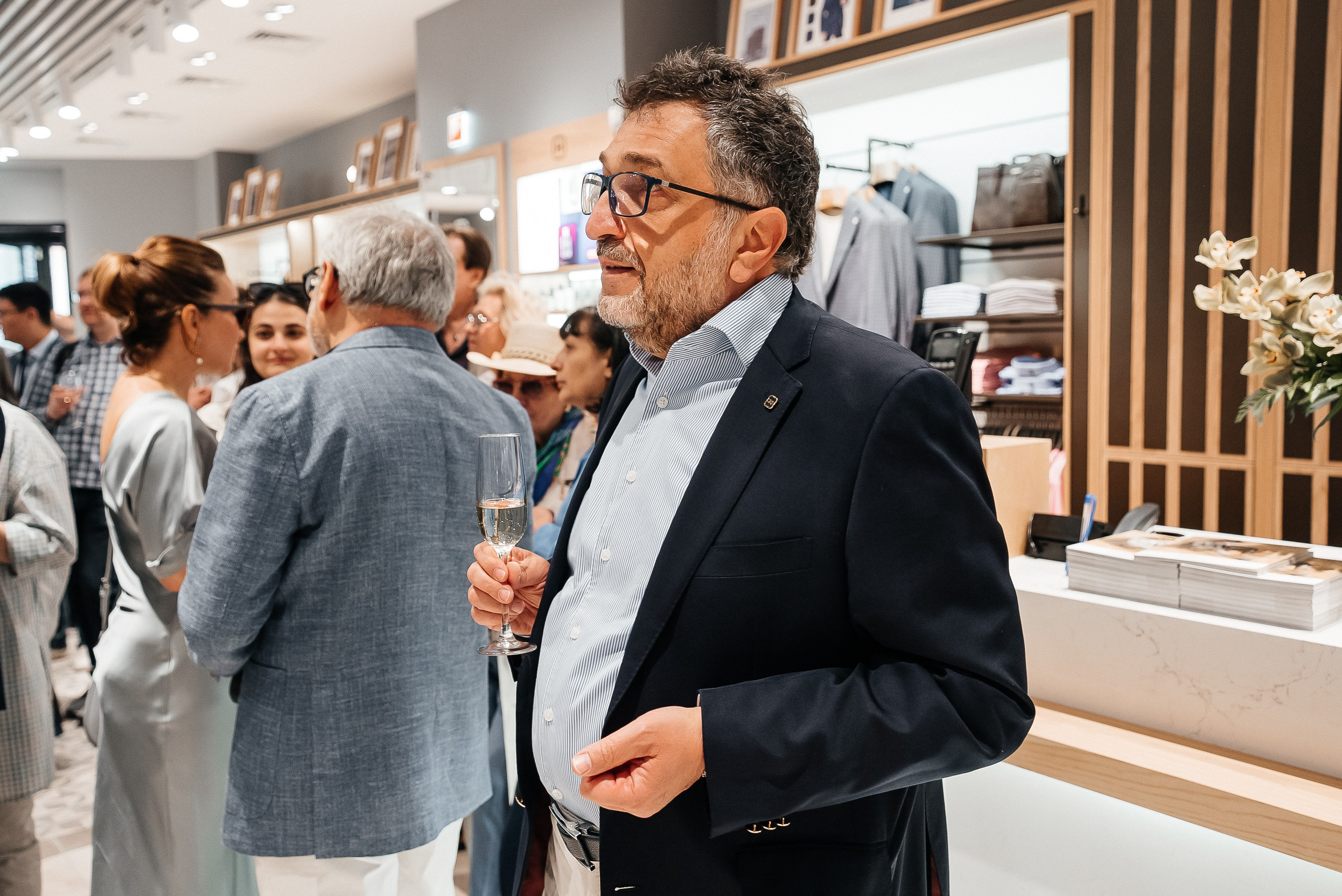 Henderson. Павел Краснов — Свадебный и репортажный фотограф в Москве