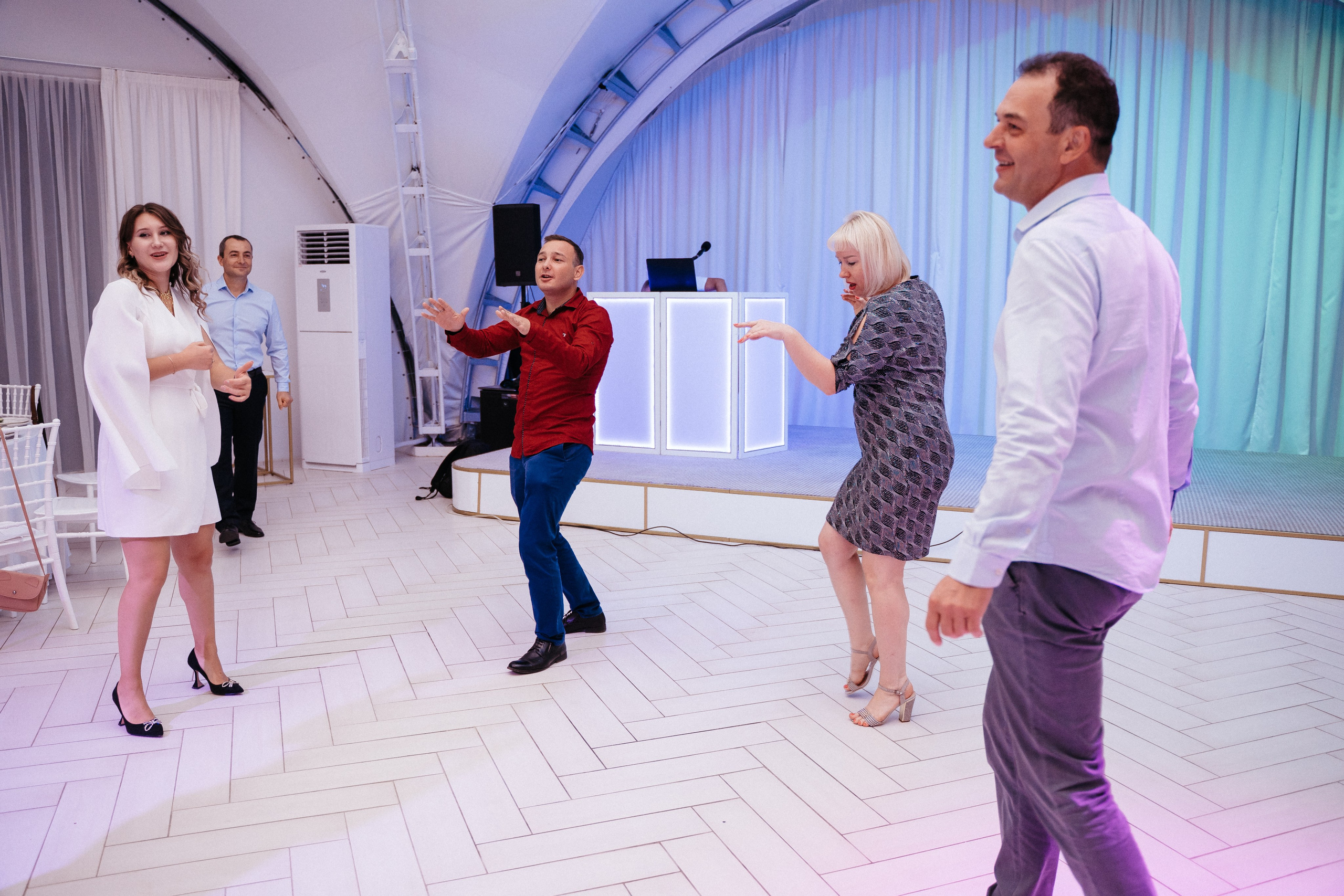 Ави Центр. Свадебный фотограф в Симферополе