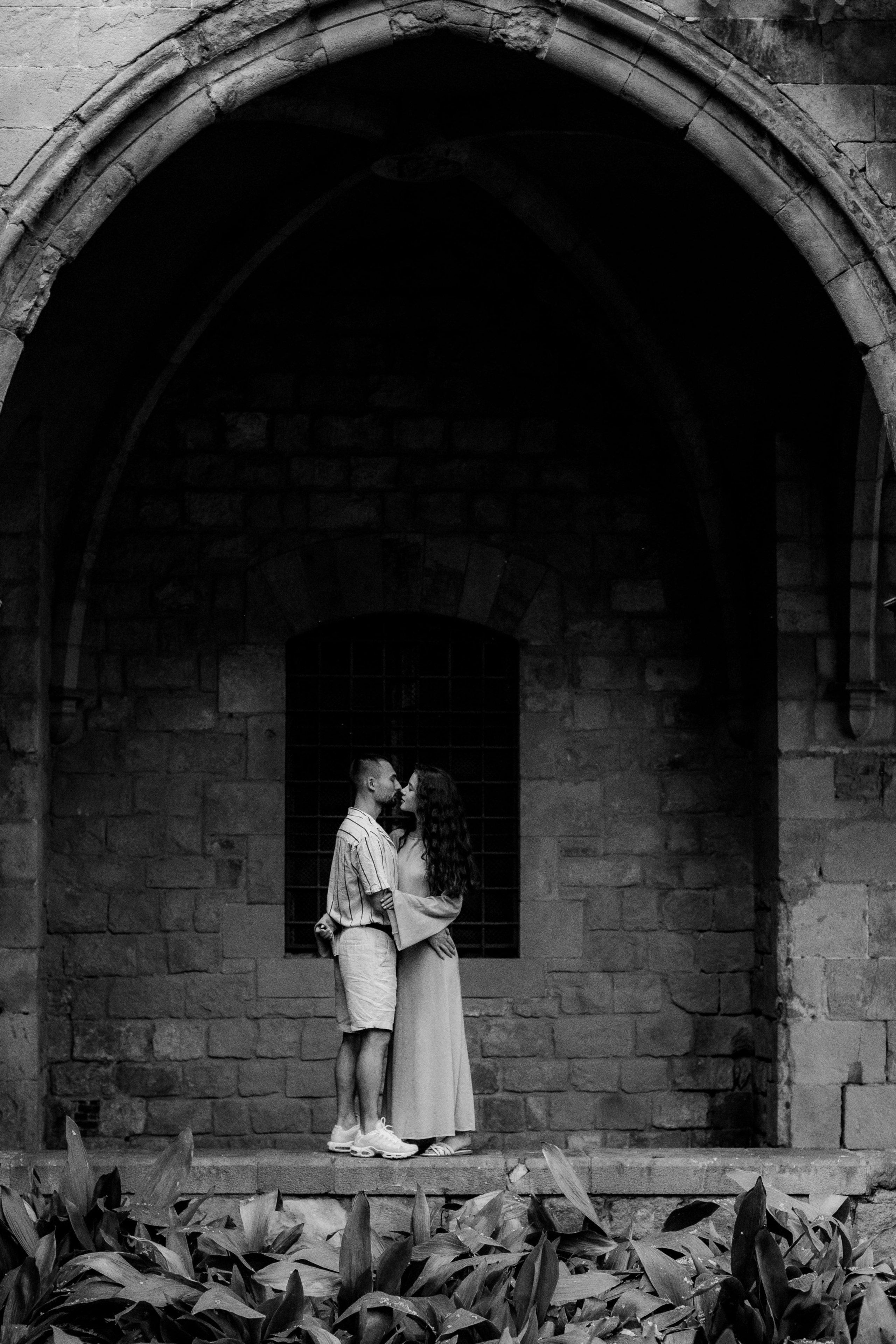 Darina&Vlad // El Gòtic. Photographer Anastasia Kirnosenko
