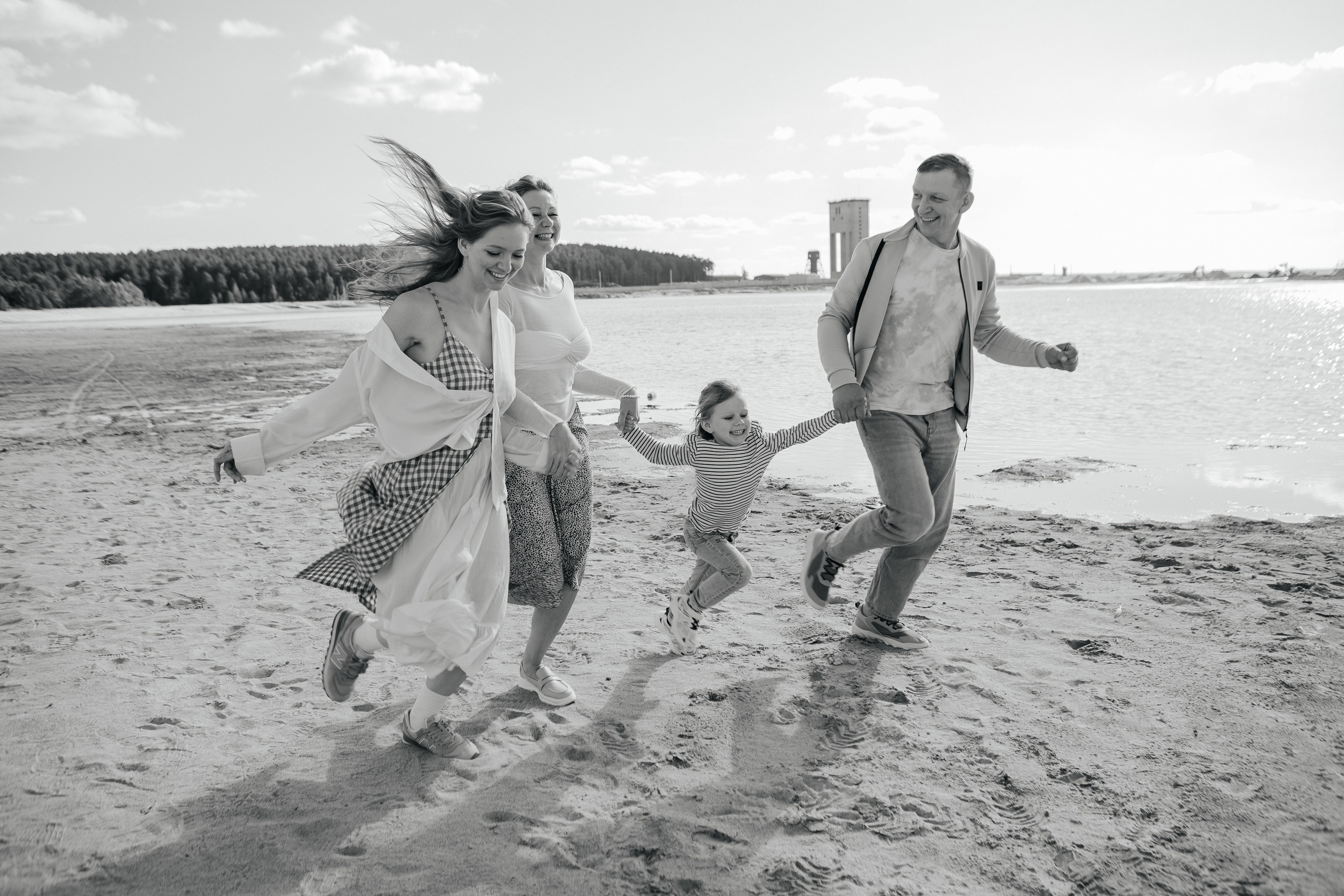 Семейная фотосессия в песках. Свадебный и семейный фотограф Ибрагимова Мария из Екатеринбурга