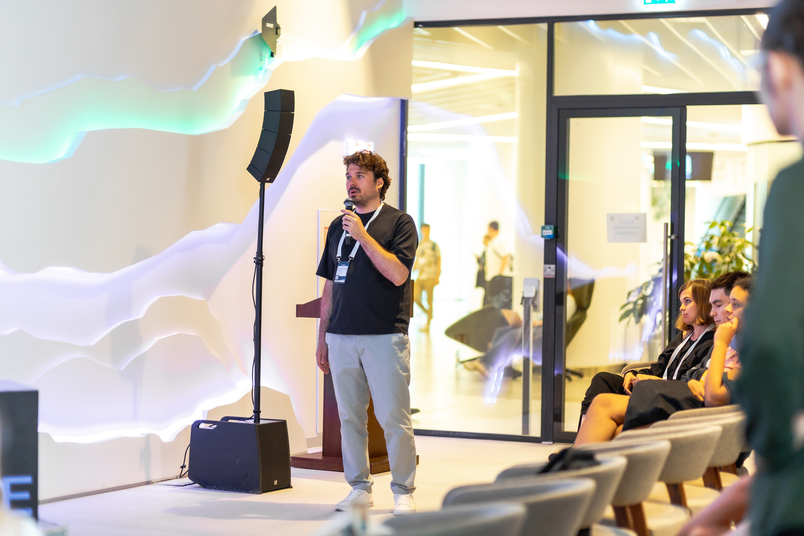 Aha! — 29–30 мая 2025. Фотобанк Матемаркетинг