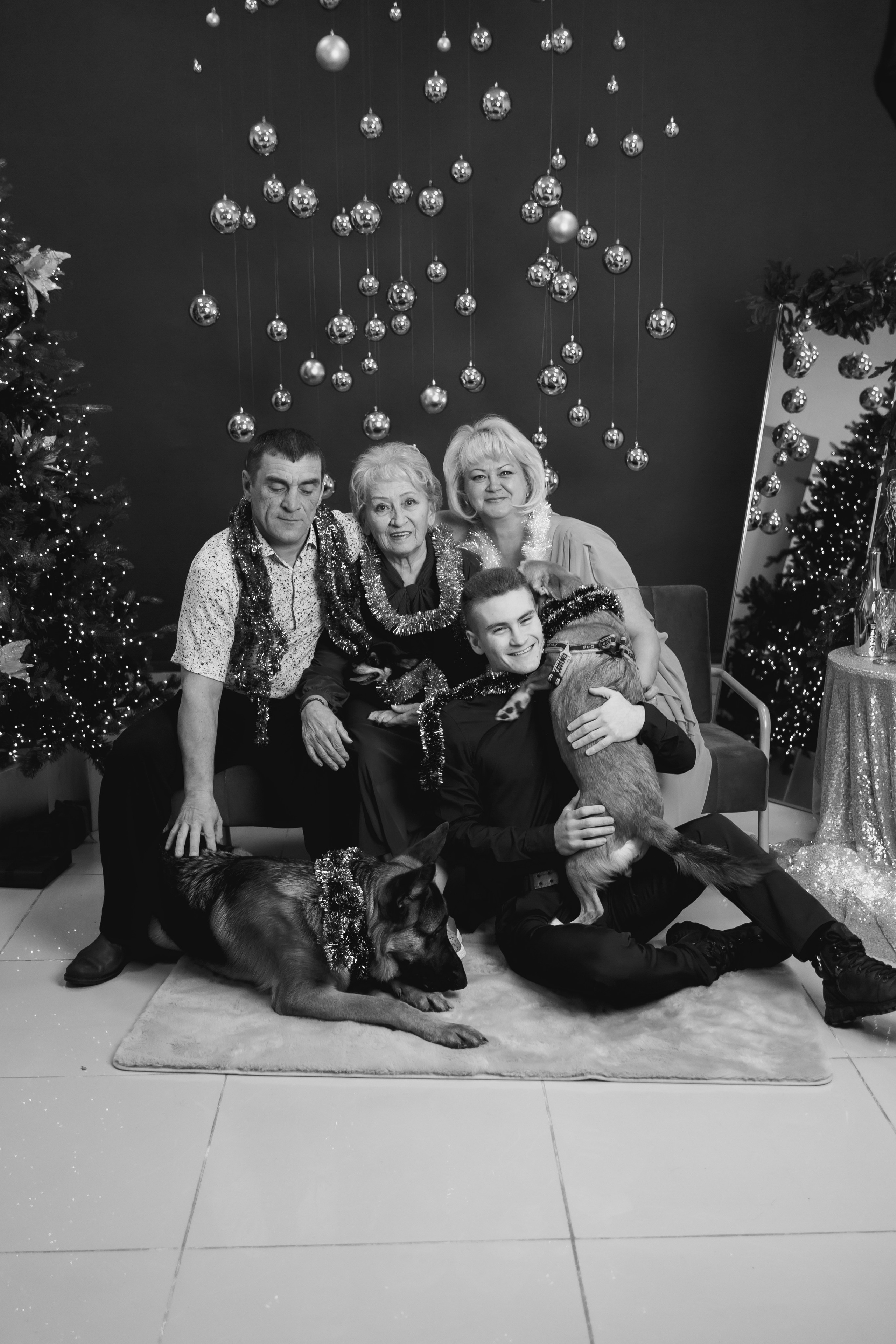 Семейный портрет. Новый год. Фотограф во Владивостоке. Юрганова Анна