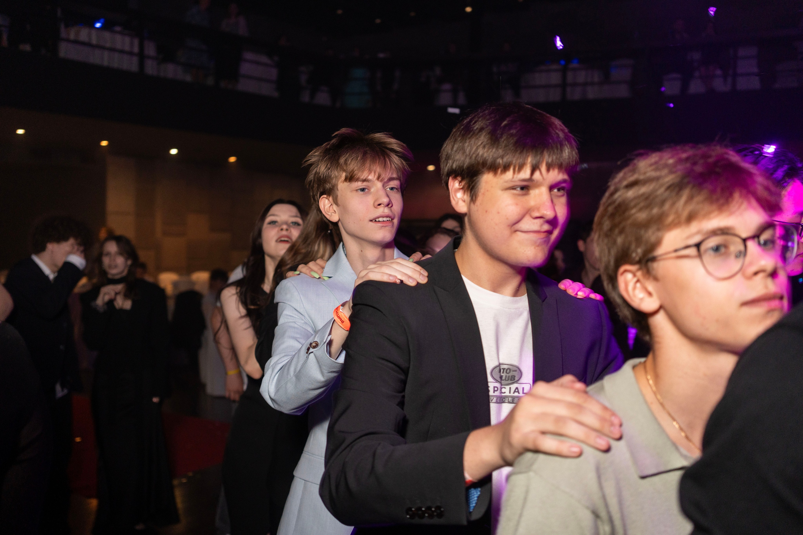 Выпускные 11 кл. Фотограф Юлия Попова