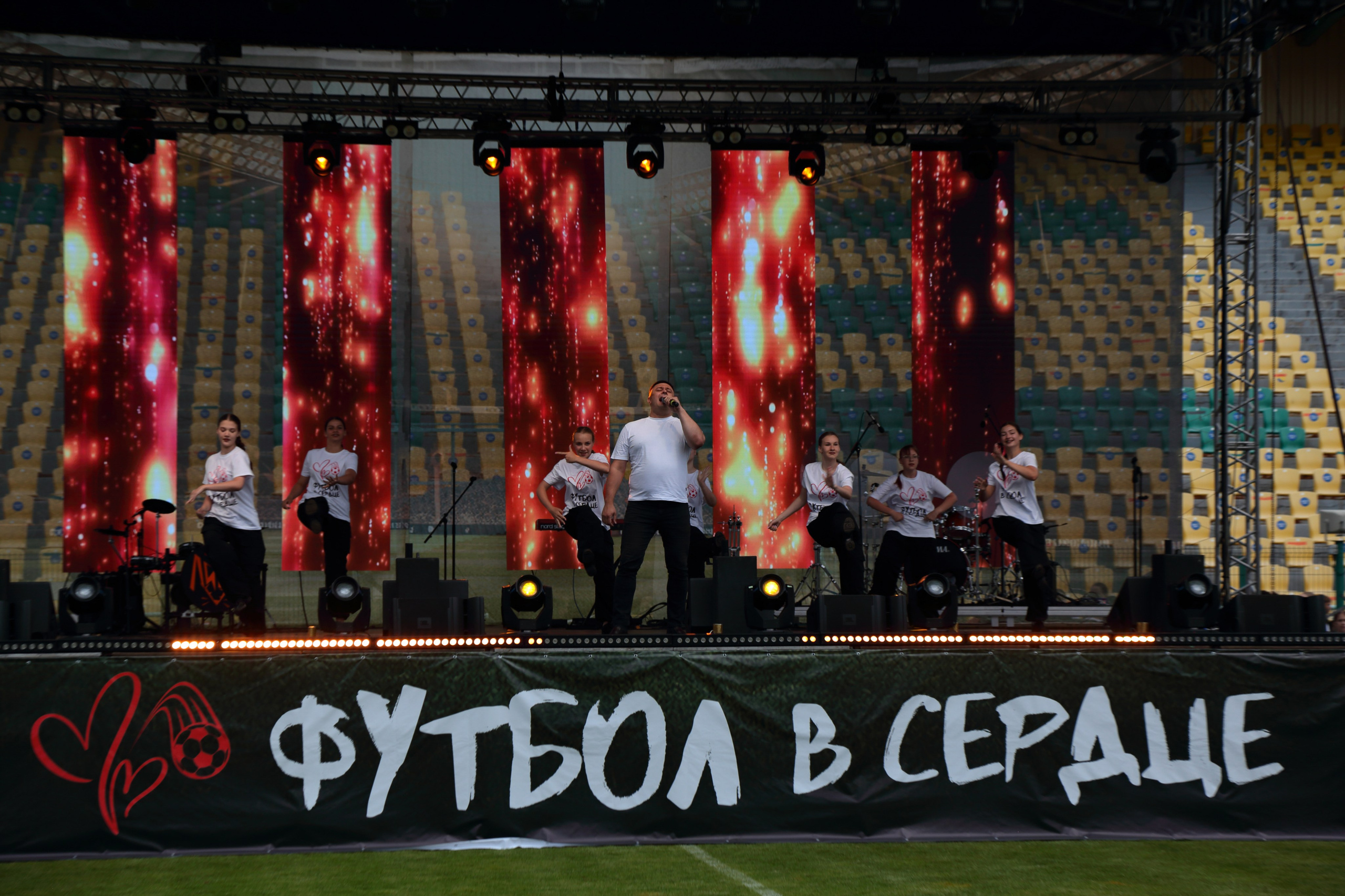 Фотограф из Липецка запечатлел атмосферу благотворительного спортивного праздника.