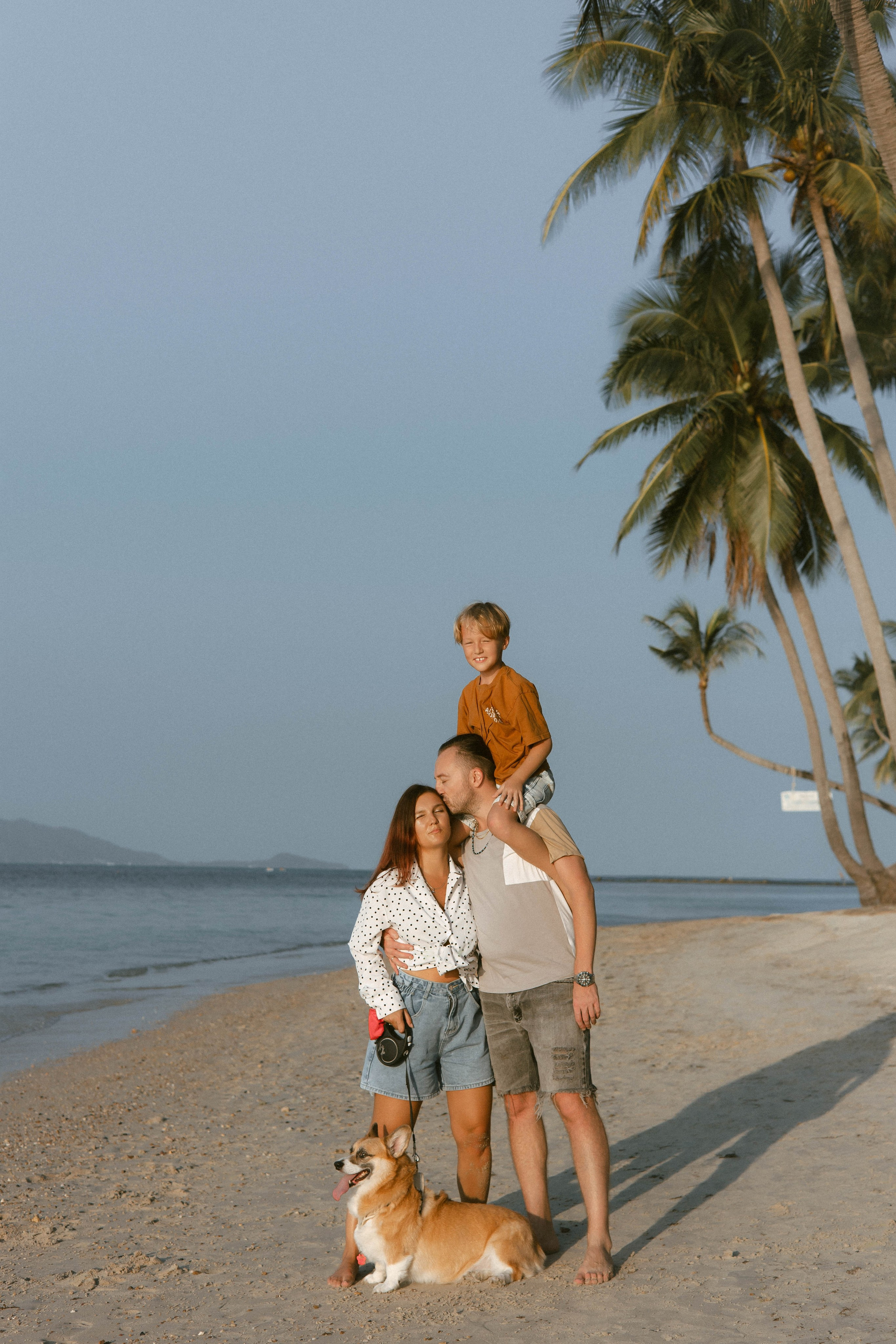 Алиса с семьей / Самуи. Семейный и детский фотограф в Москве Анастасия Каипова