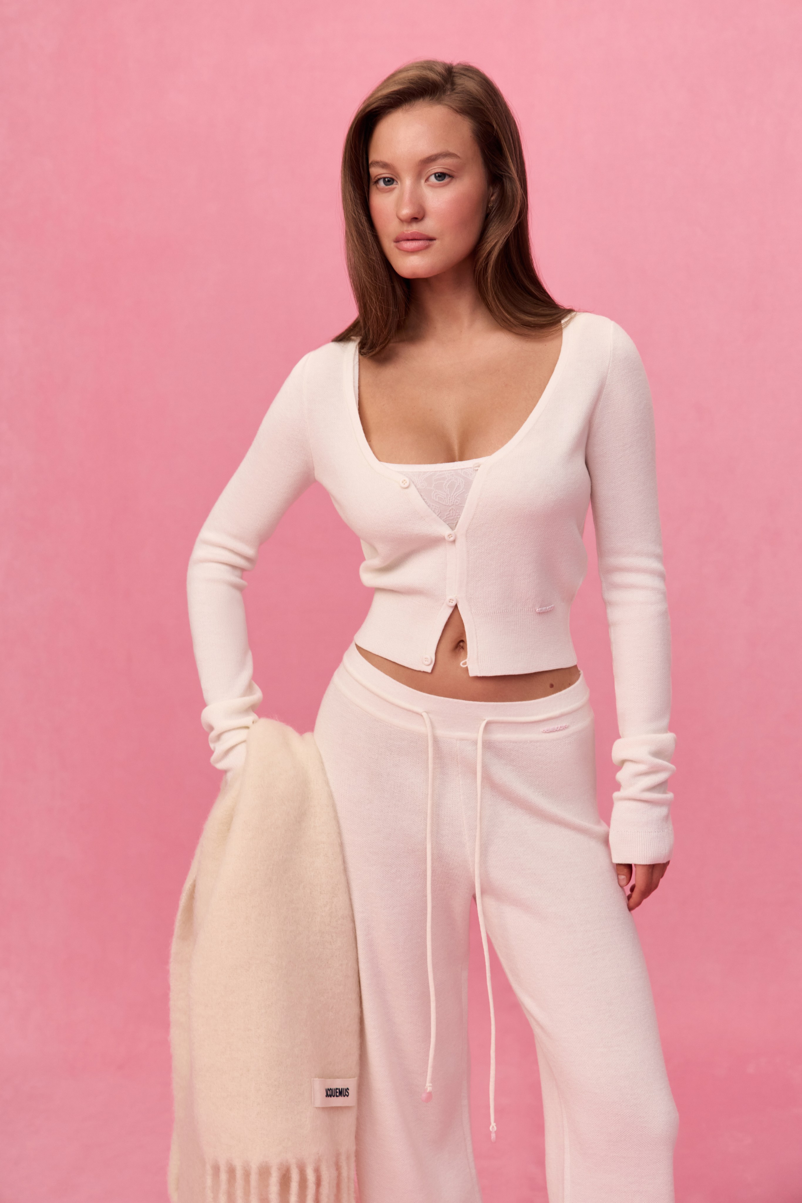 EMBODY. Ретушер для брендов одежды в Москве Струцкая Кристина