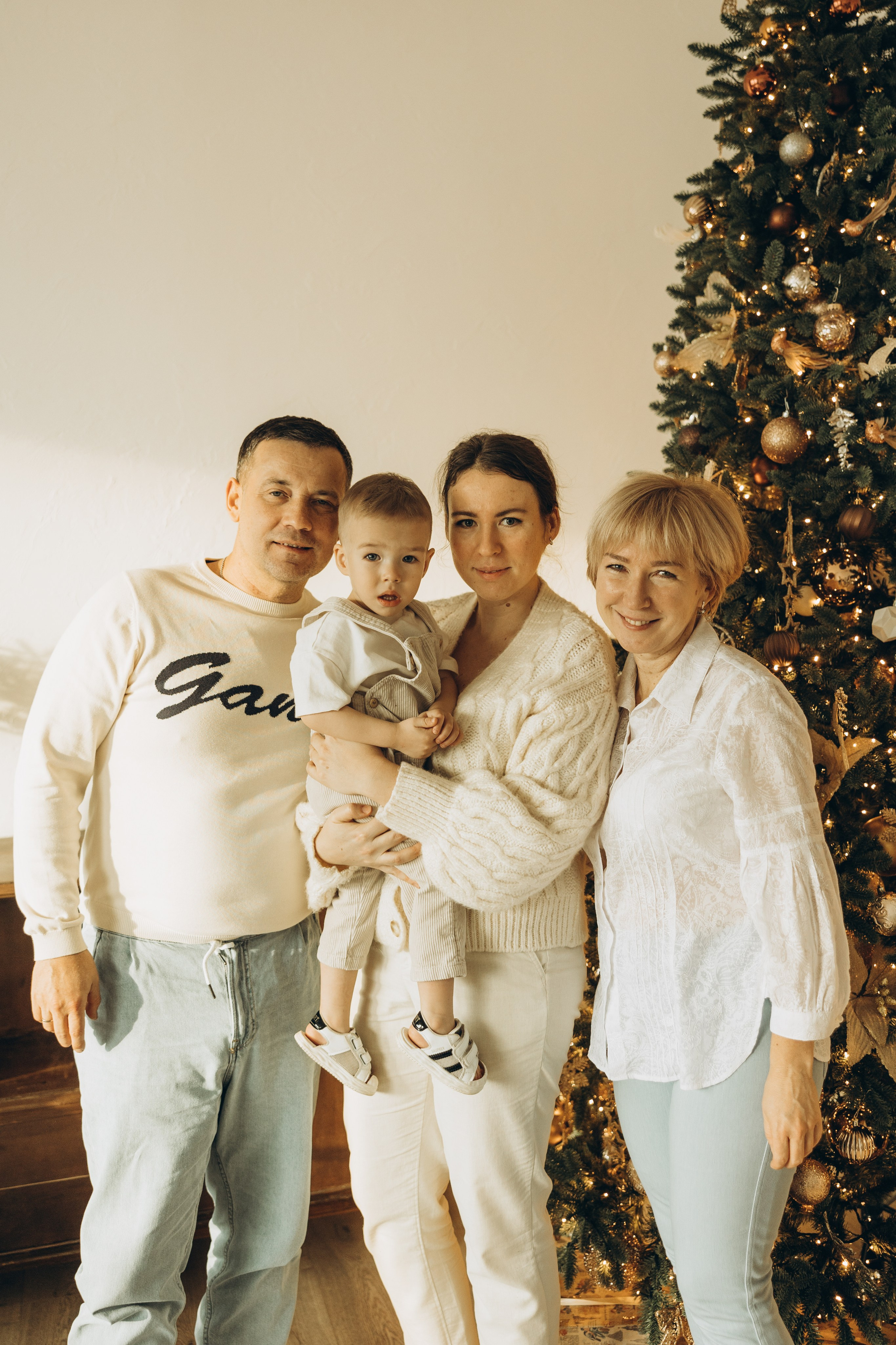 Кристина, Александр и Лев. Семейный фотограф в Москве Виктория Ястребинская