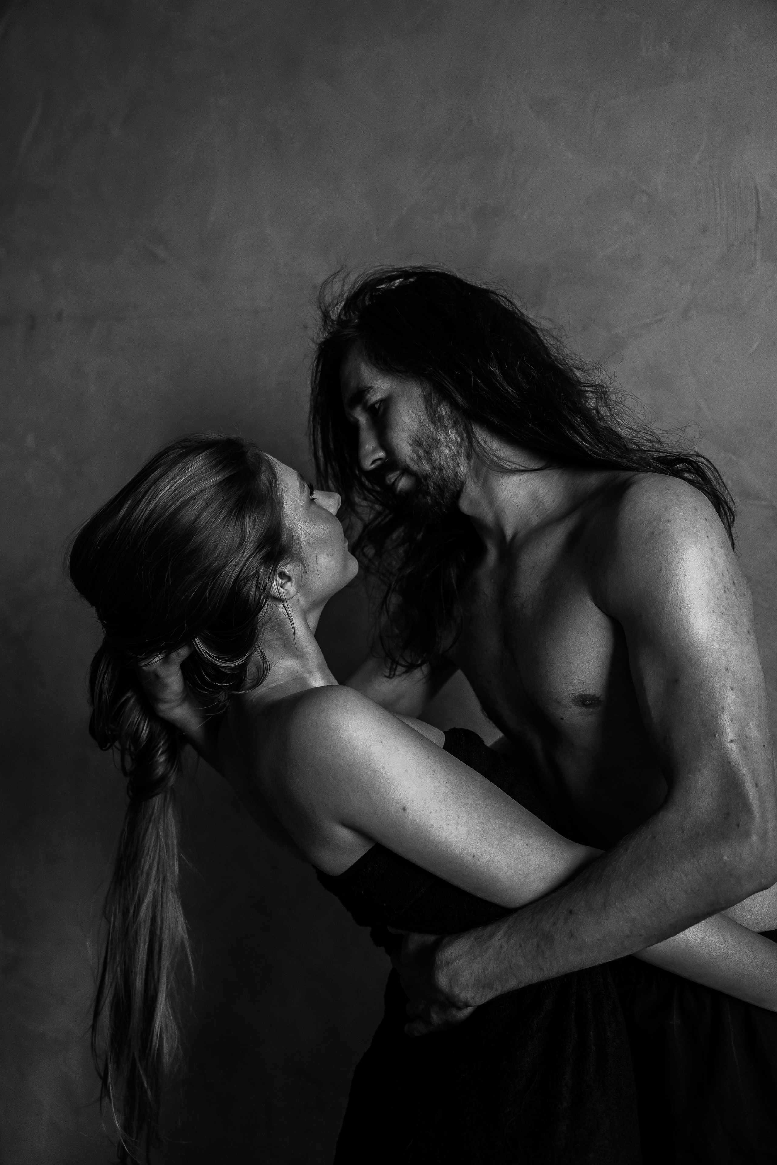 Массажный салон. Для тех, кто не ждёт удачи, а создаёт её. Каждая фотосессия — это твой момент, твой стиль, твой успех. 📸