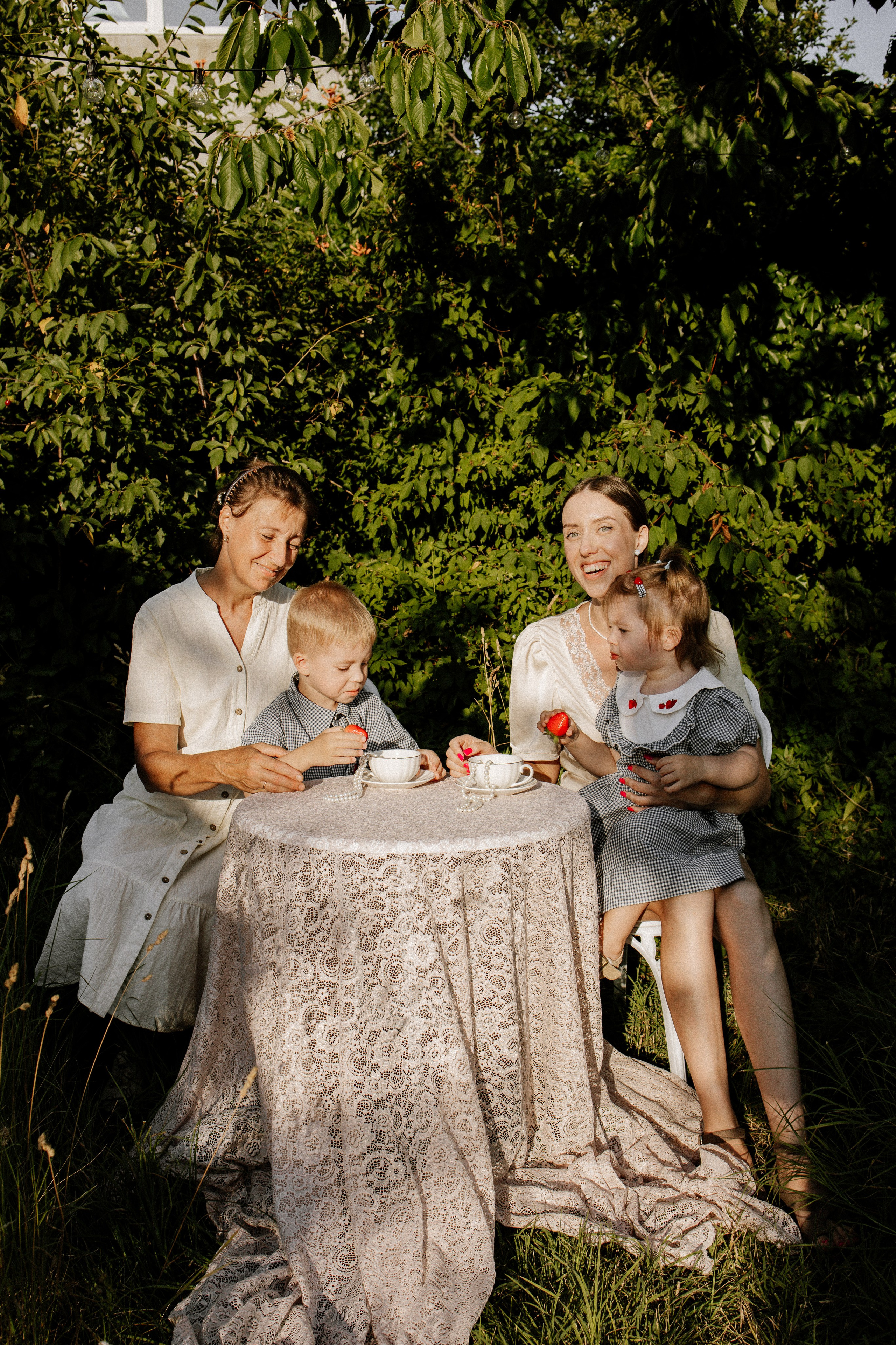День рождения Марьяны на дачке. Семейный фотограф | Керчь | Ивановская Виктория
