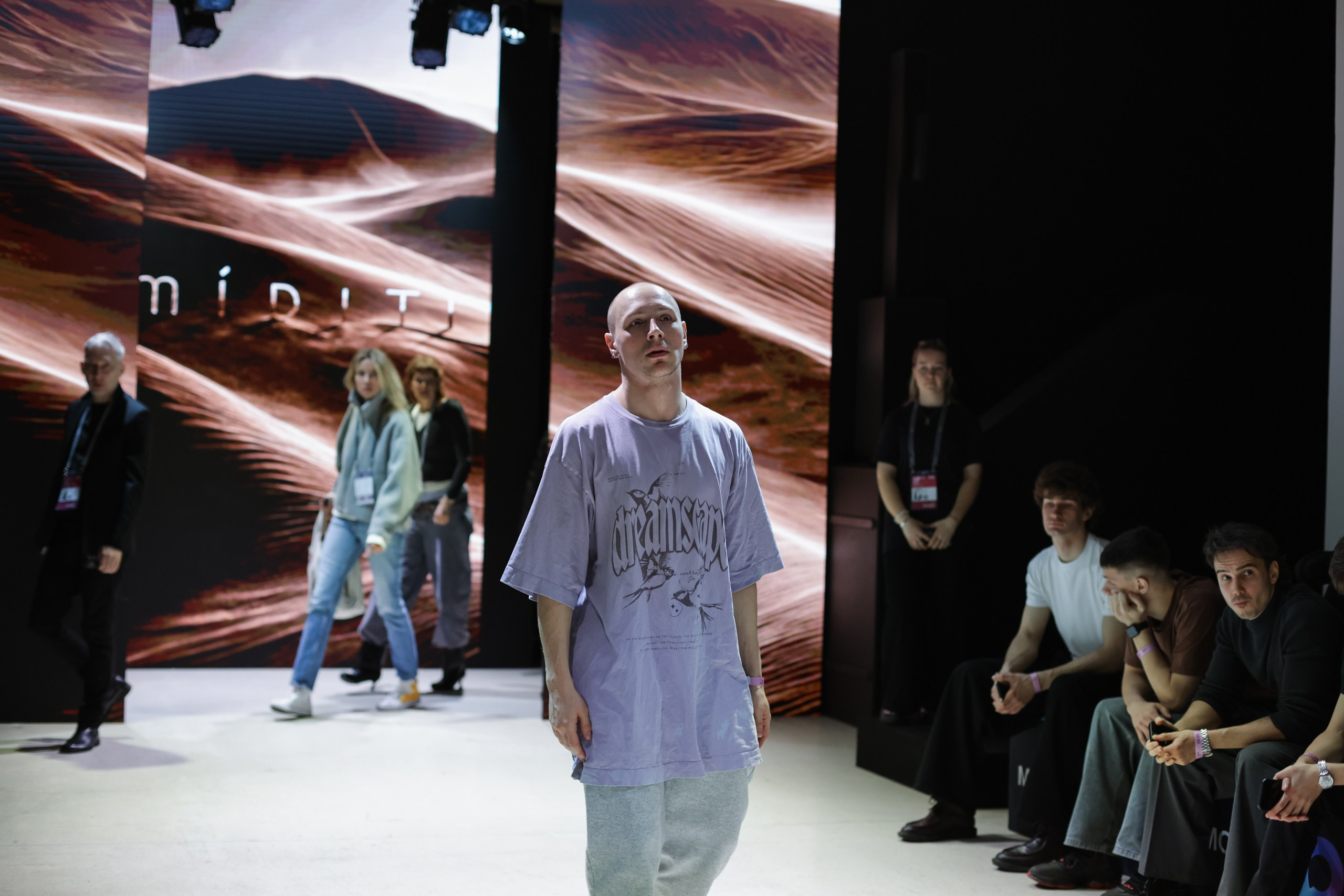 Показ IVAN KUTUZOV — Moscow Fashion Week 18/03. Jane Kudryavtseva — Репортажный и портретный топ фотограф Москва