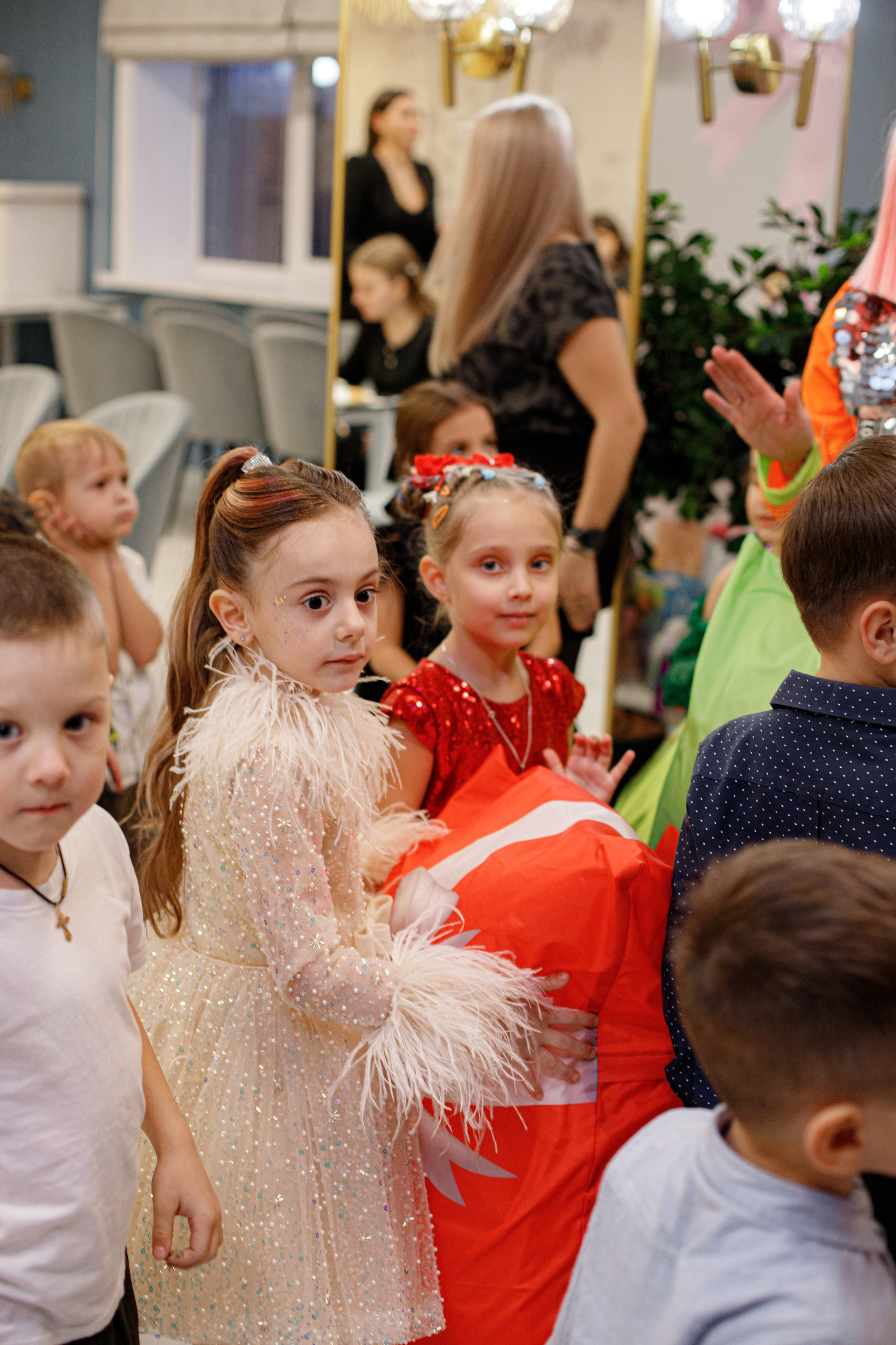 ASIA'S BIRTHDAY PARTY. Photokarish