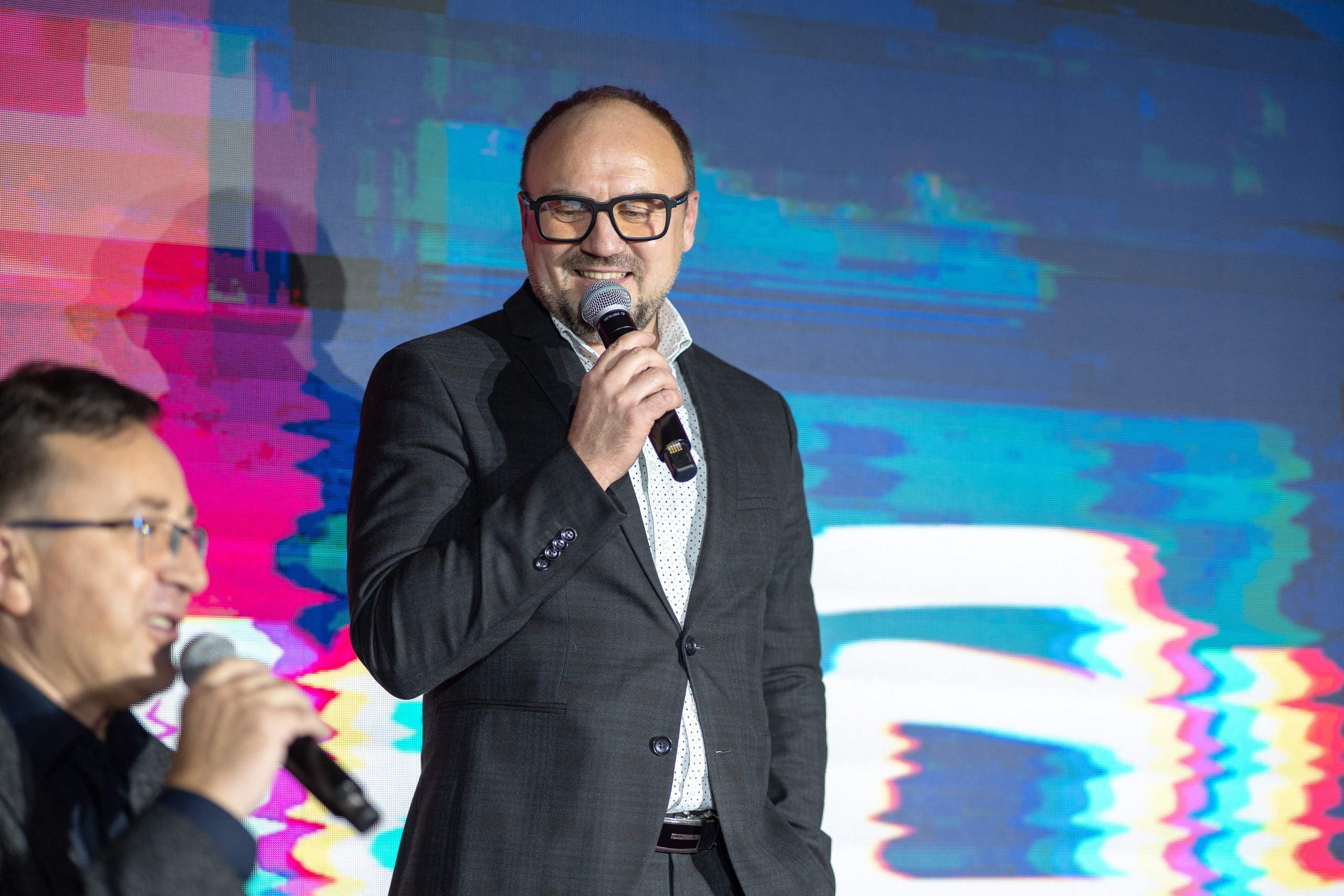 МЕДИАНОЧЬ 2024. Репортажный фотограф Красноярск Алекс Чампакхам