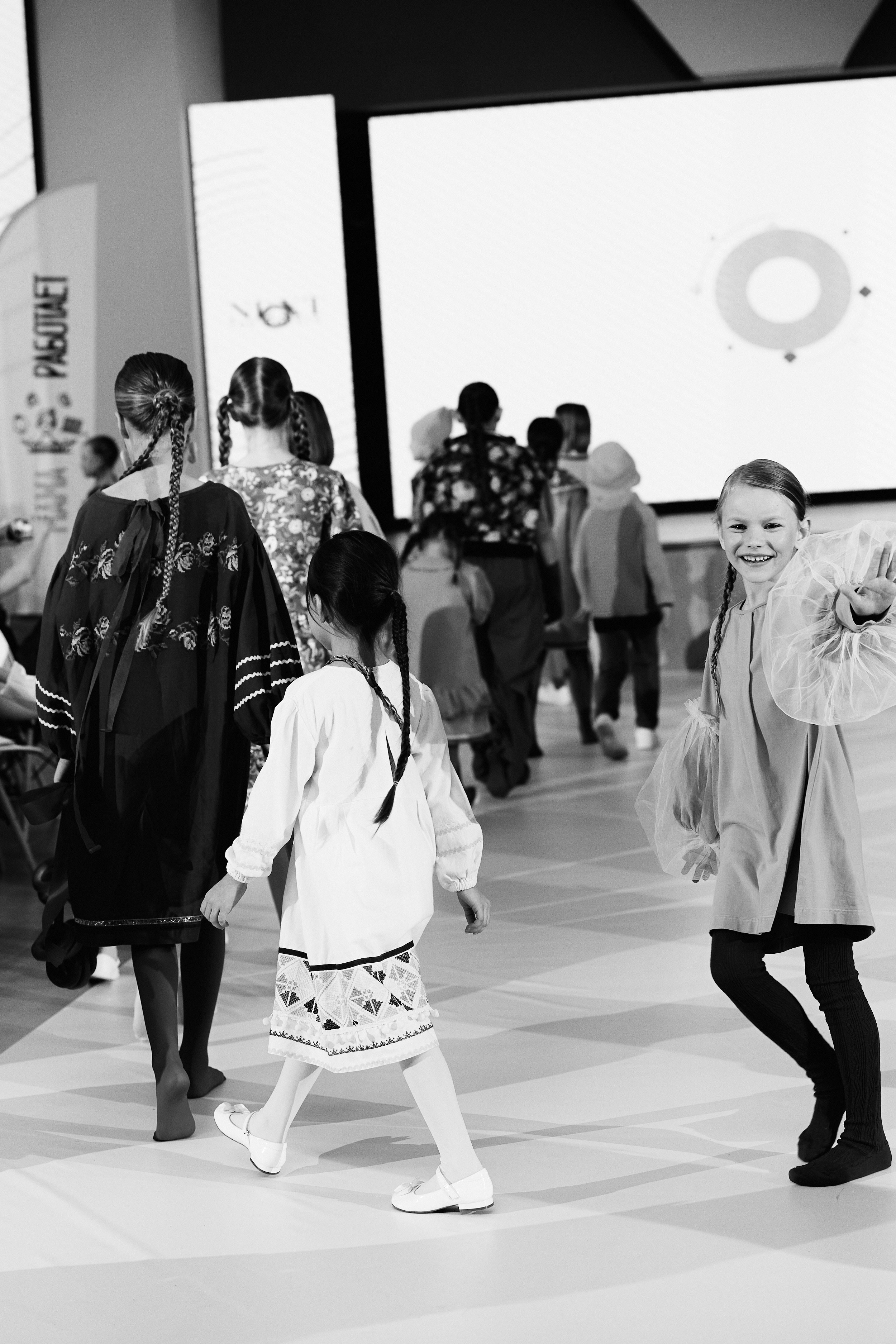 Показ NEXT Models 19.04. Свадебный репортажный фотограф краснодар максим дремов дрёмов фотосессия студия цена