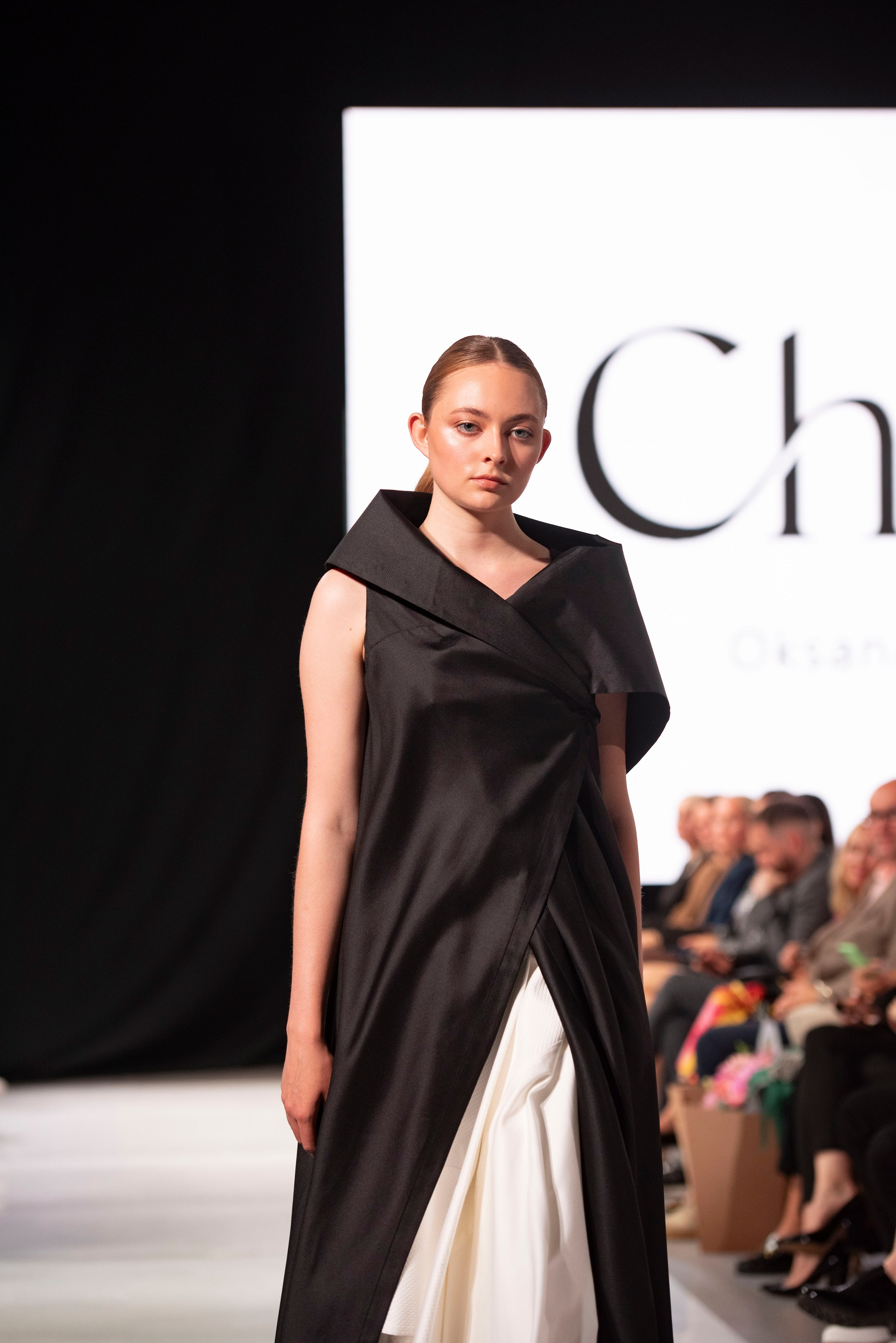 Фотограф на модельный показ. Свадебный, семейный, фэшн фотограф, школьный фотограф в Сочи