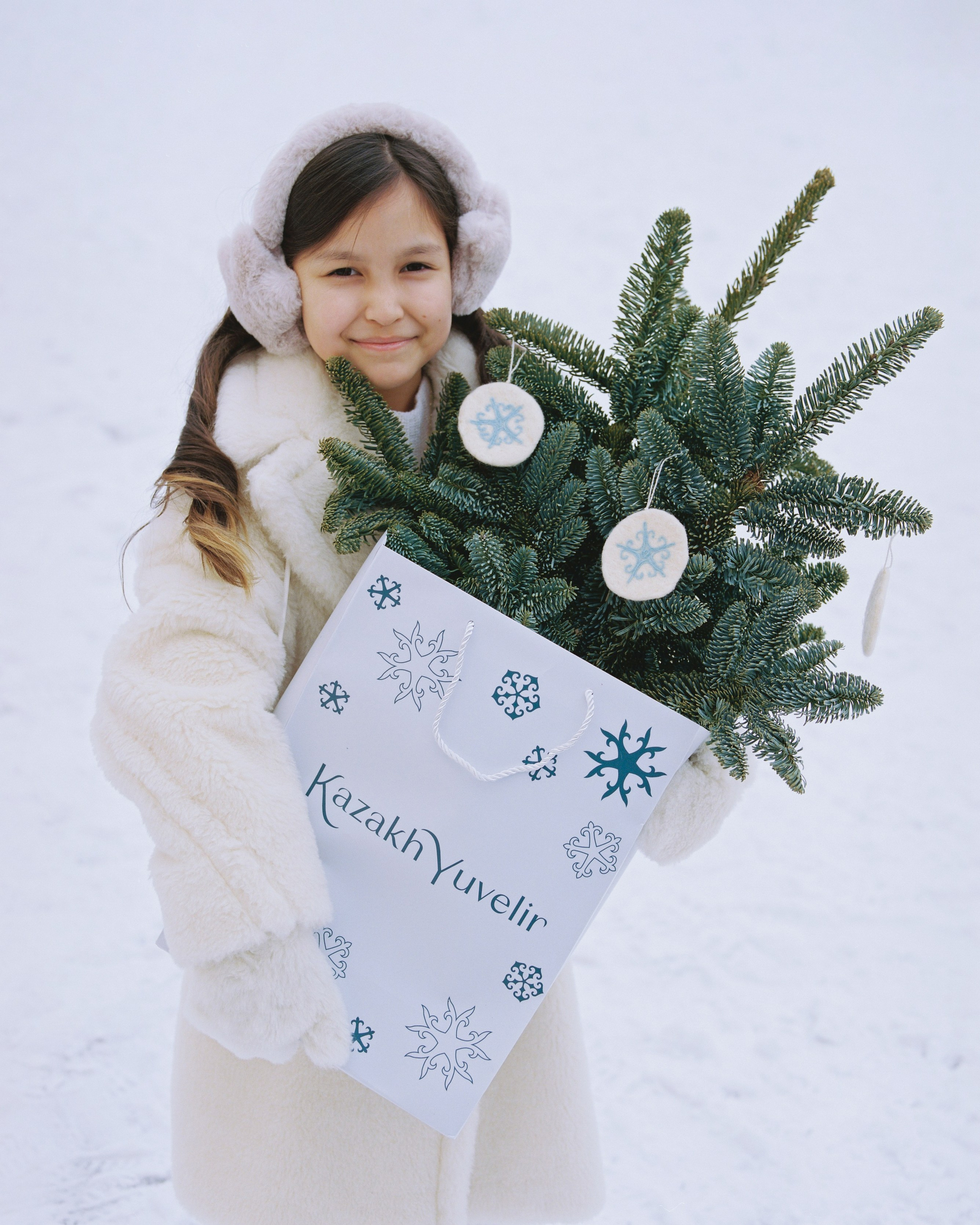 Kazakh Yuvelir NY story. Fashion and advertising photographer