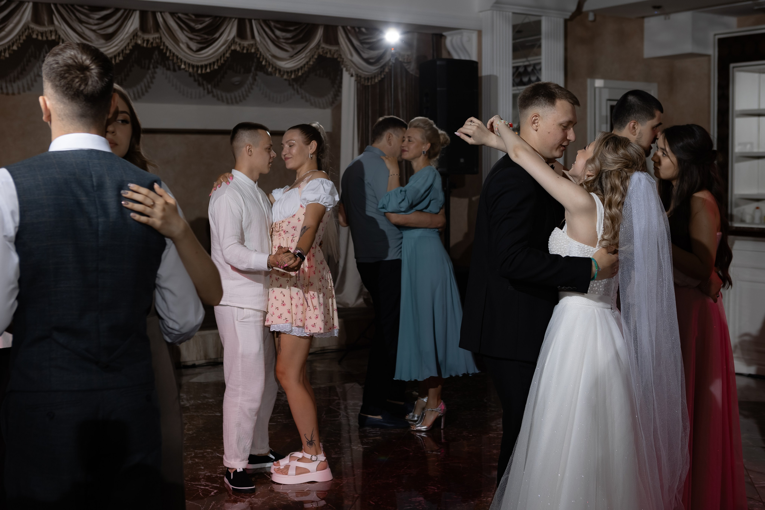 Валерия и Евгений. Свадебный и семейный фотограф в Челябинске. Аврамец Анна