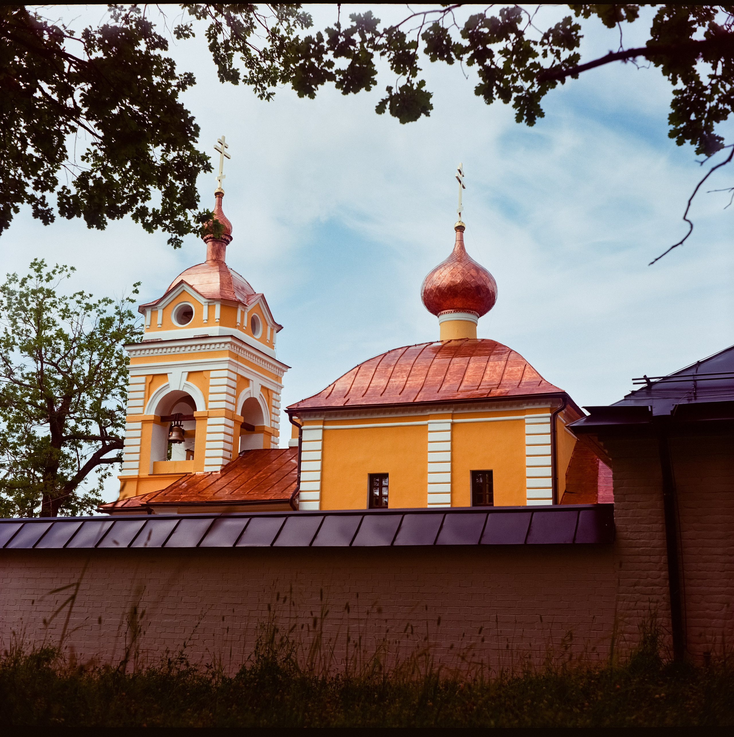 Коневский монастырь / Kodak Ektar 100 (просрочка) / Super Fujica-6