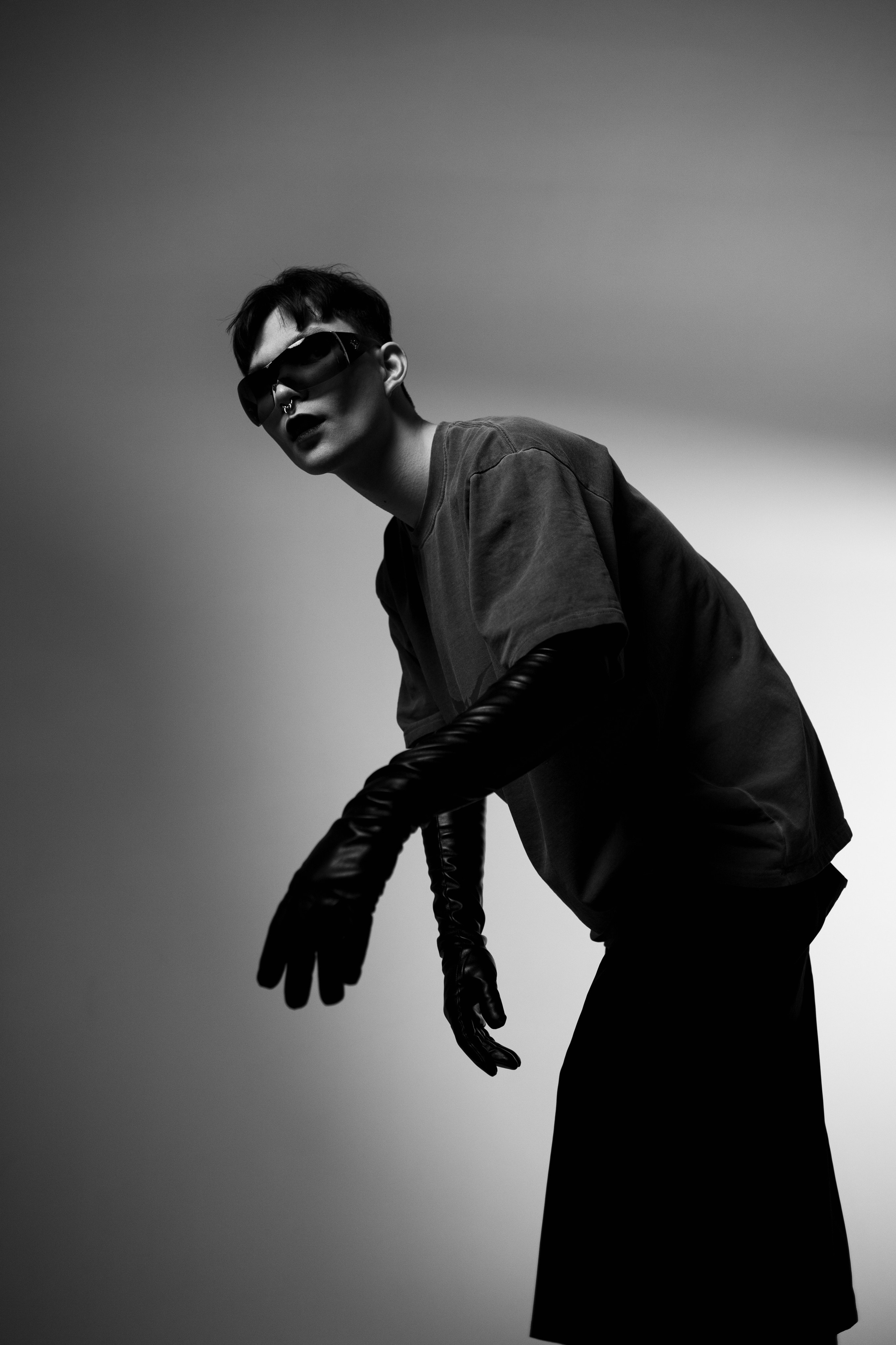 Саша. Креативный, коммерческий фотограф в Москве