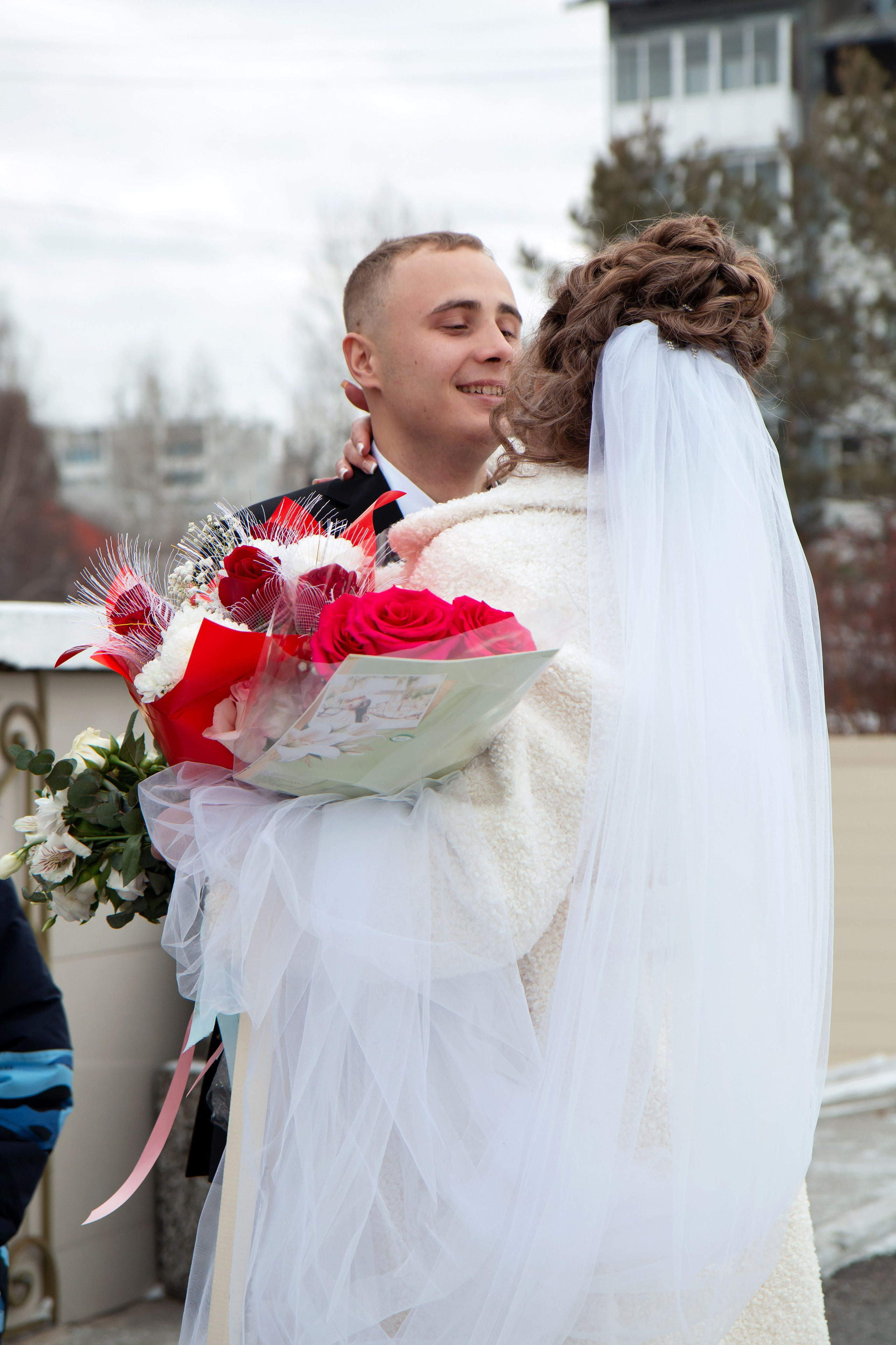 Свадебная фотосессия. Шелехов. Фотограф в Шелехове, лучшие выпускные альбомы в Шелехове