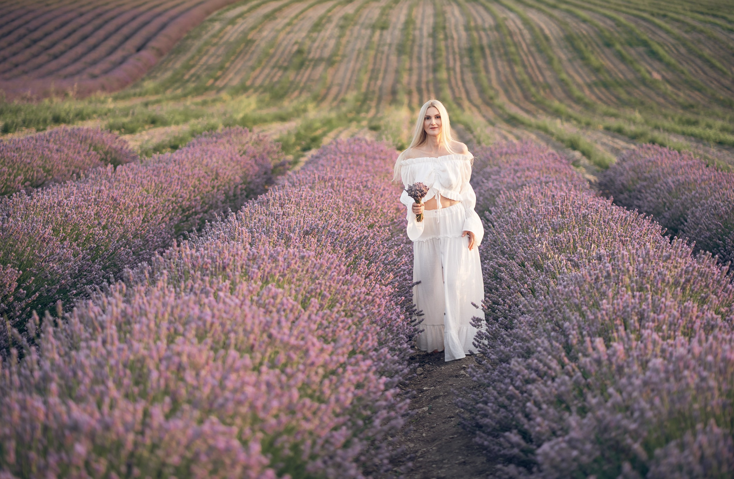 Фотоистория «Мамы» в лавандовом поле. Церковный фотограф Севастополь