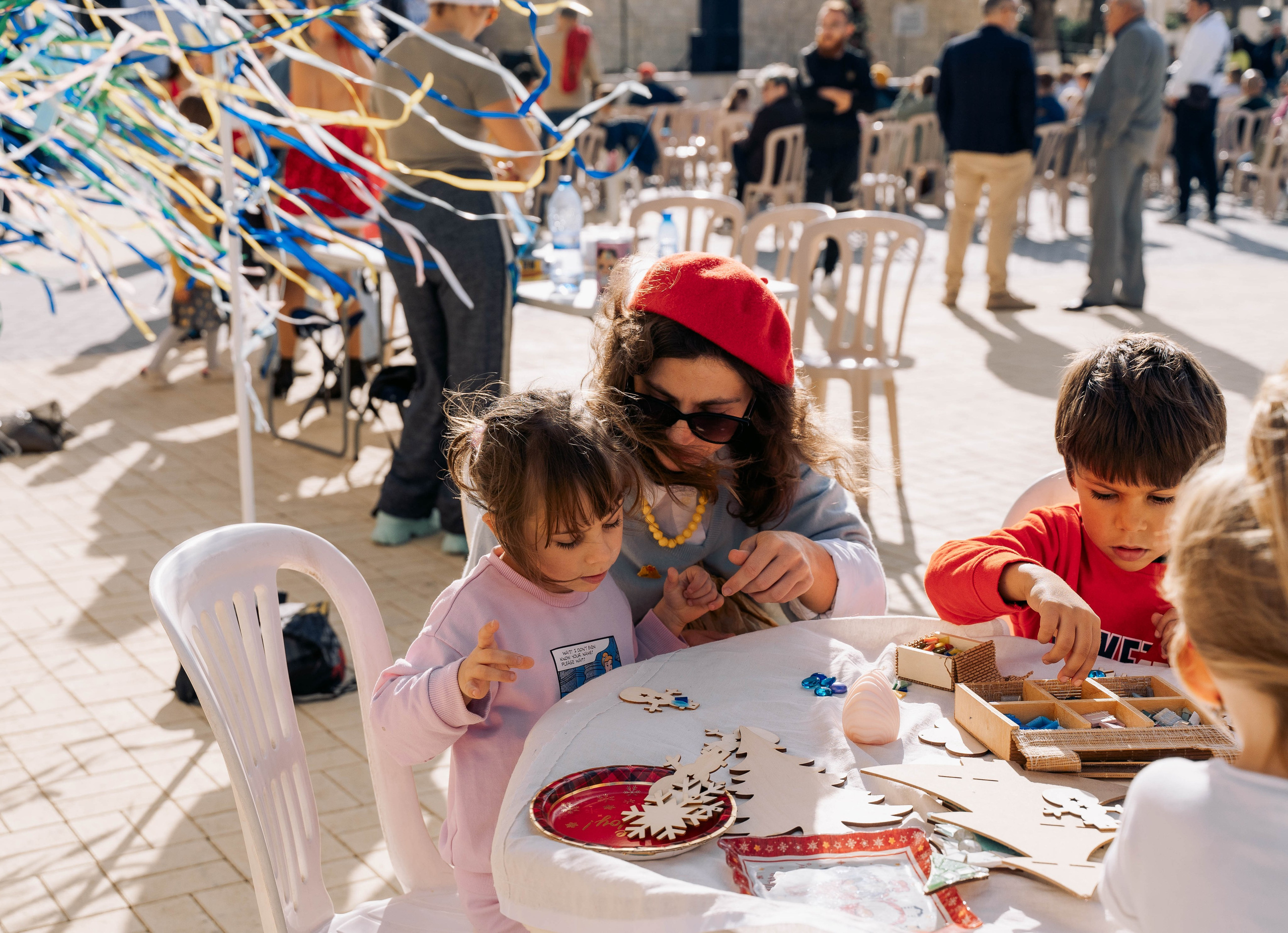 Новогодняя ярмарка от БФ «Радуга на Кипре». Свадебный и семейный фотограф Ирина Чернова