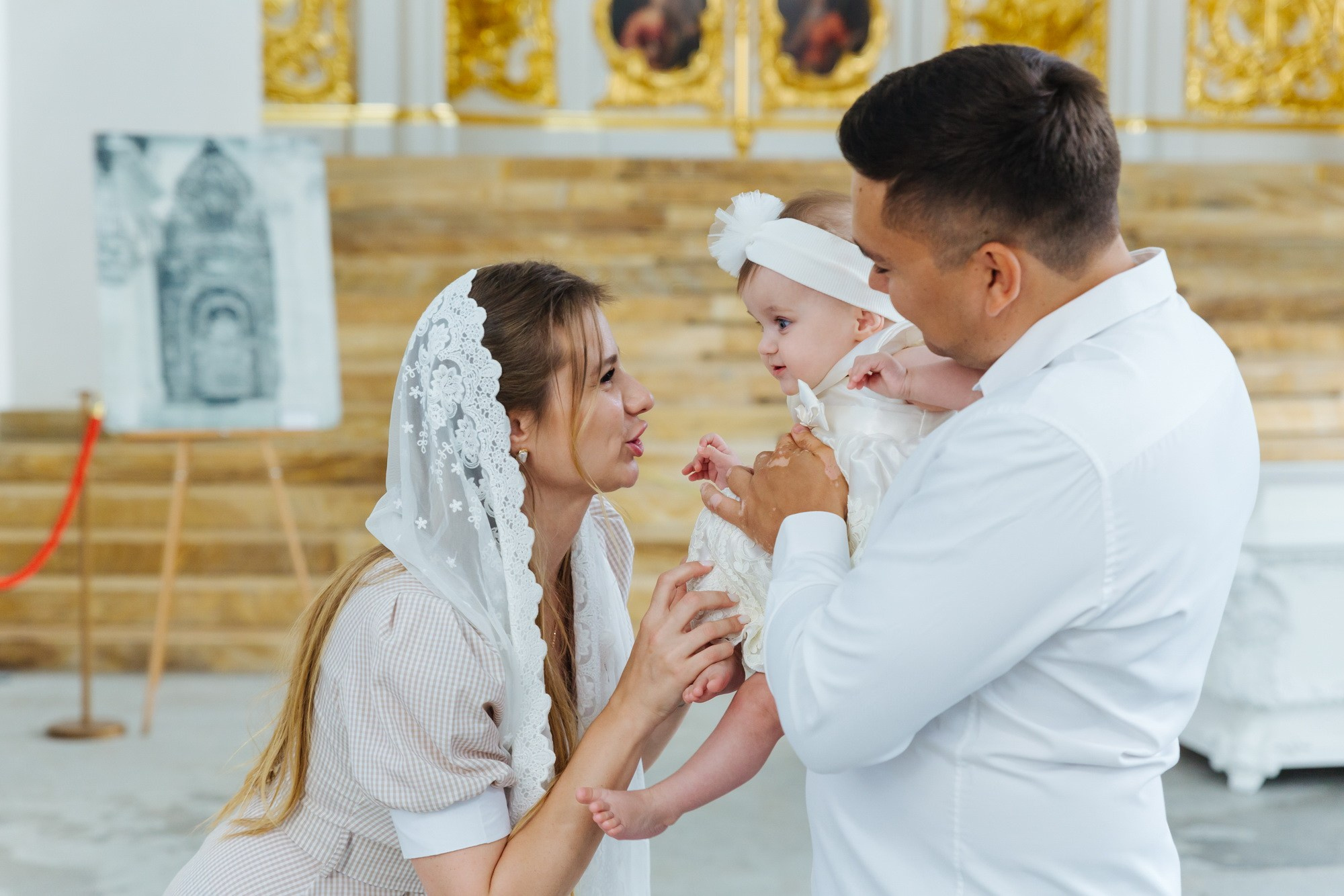 Смольный собор крещение сколько стоит, где провести крещение спб, душевный батюшка смольный собор, цена крестин, где покреститься взрослому